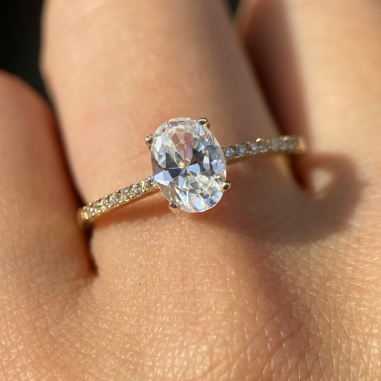 Anillo de compromiso en oro