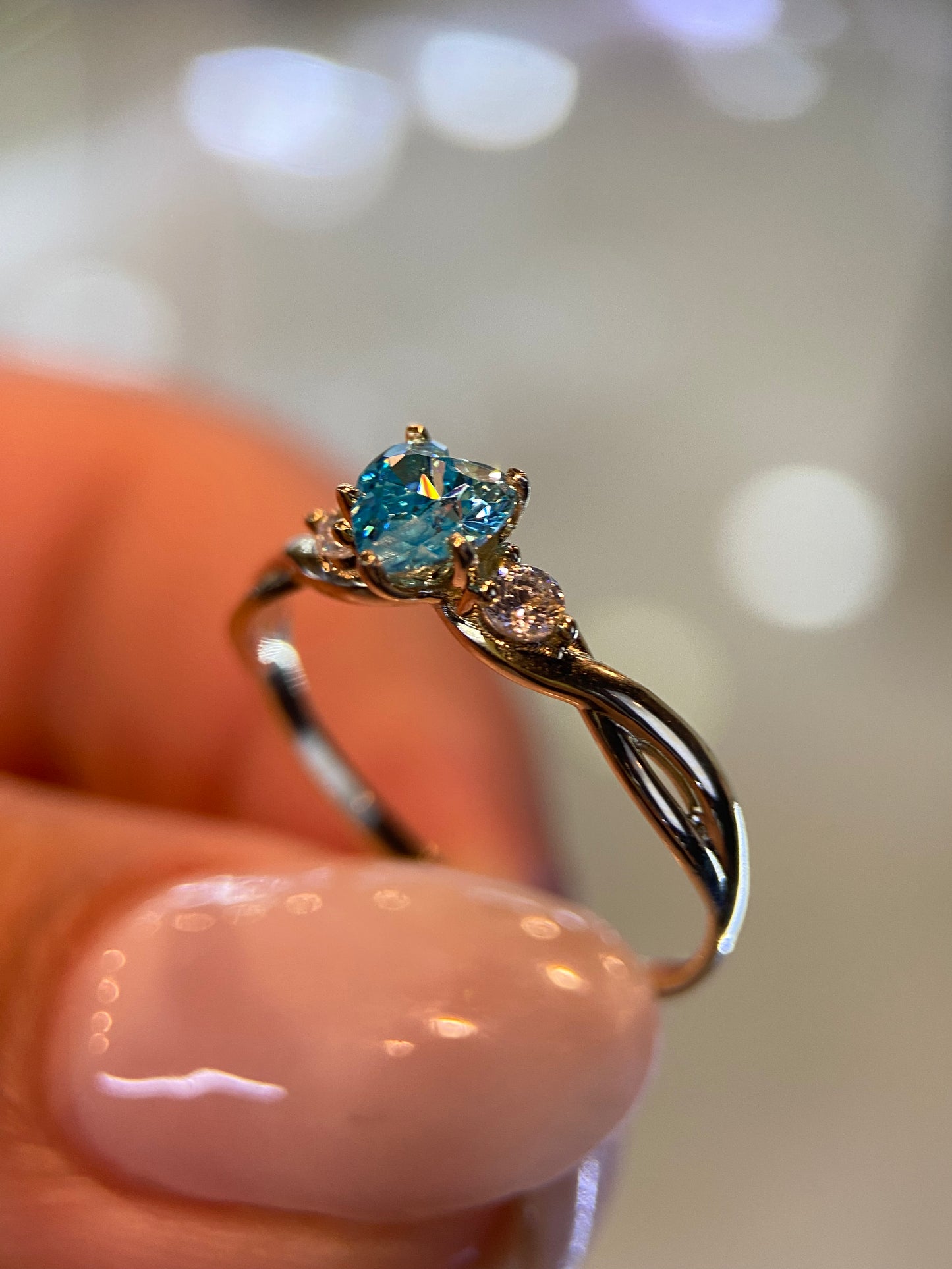 Anillo de compromiso en oro