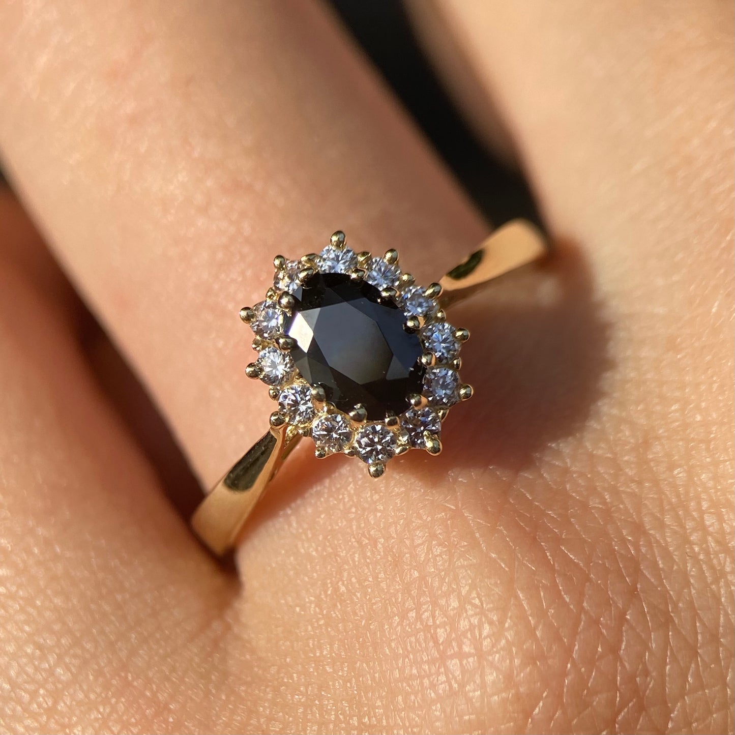 Anillo de compromiso en oro