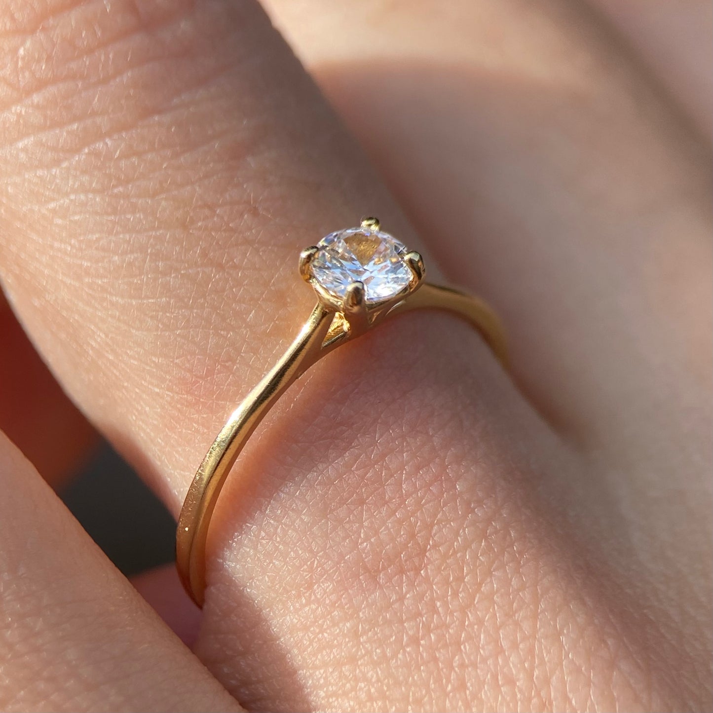 Anillo de compromiso en oro