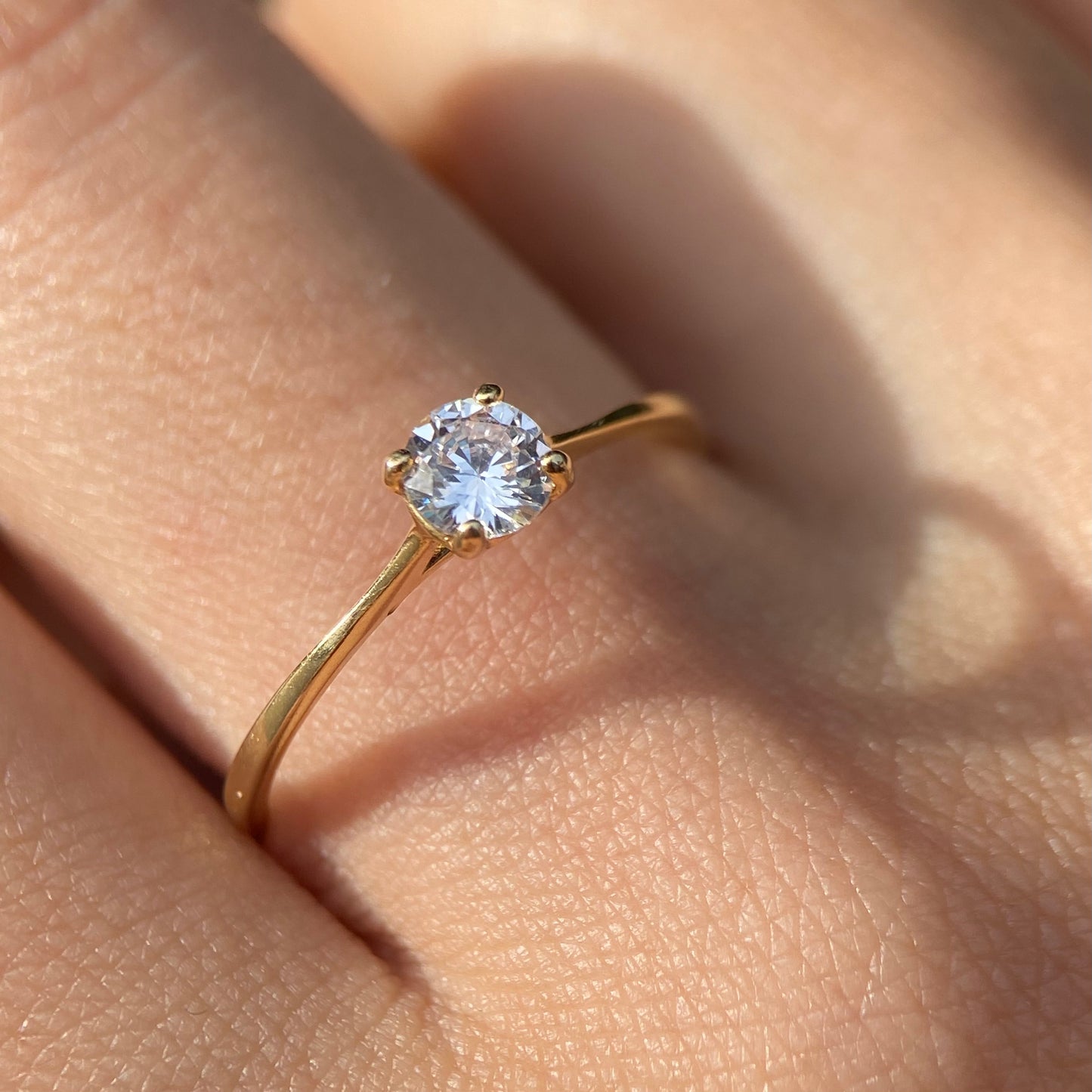 Anillo de compromiso en oro