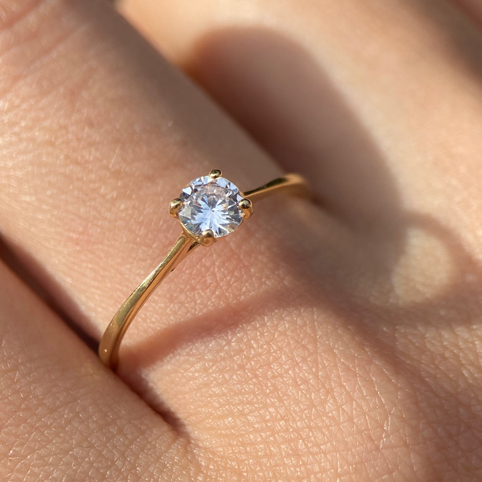 Anillo de compromiso en oro