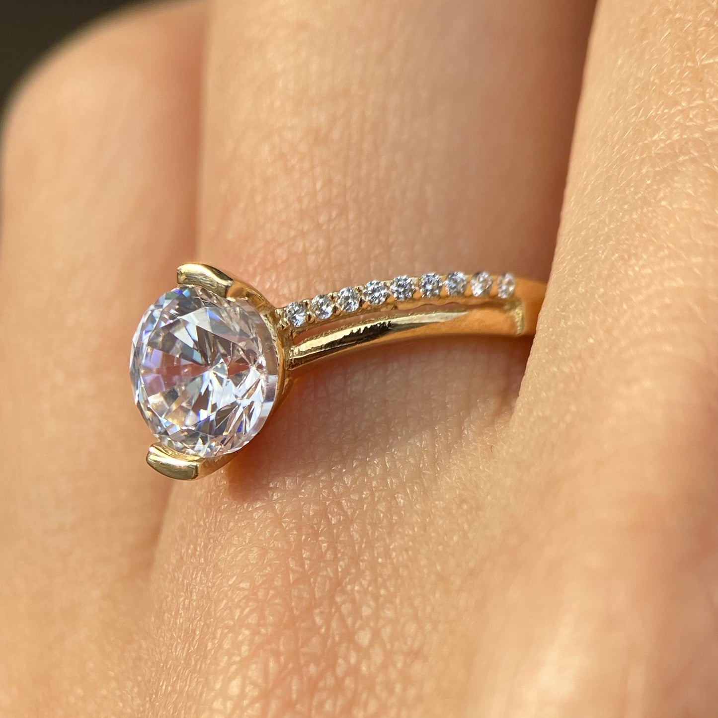 Anillo de compromiso en oro