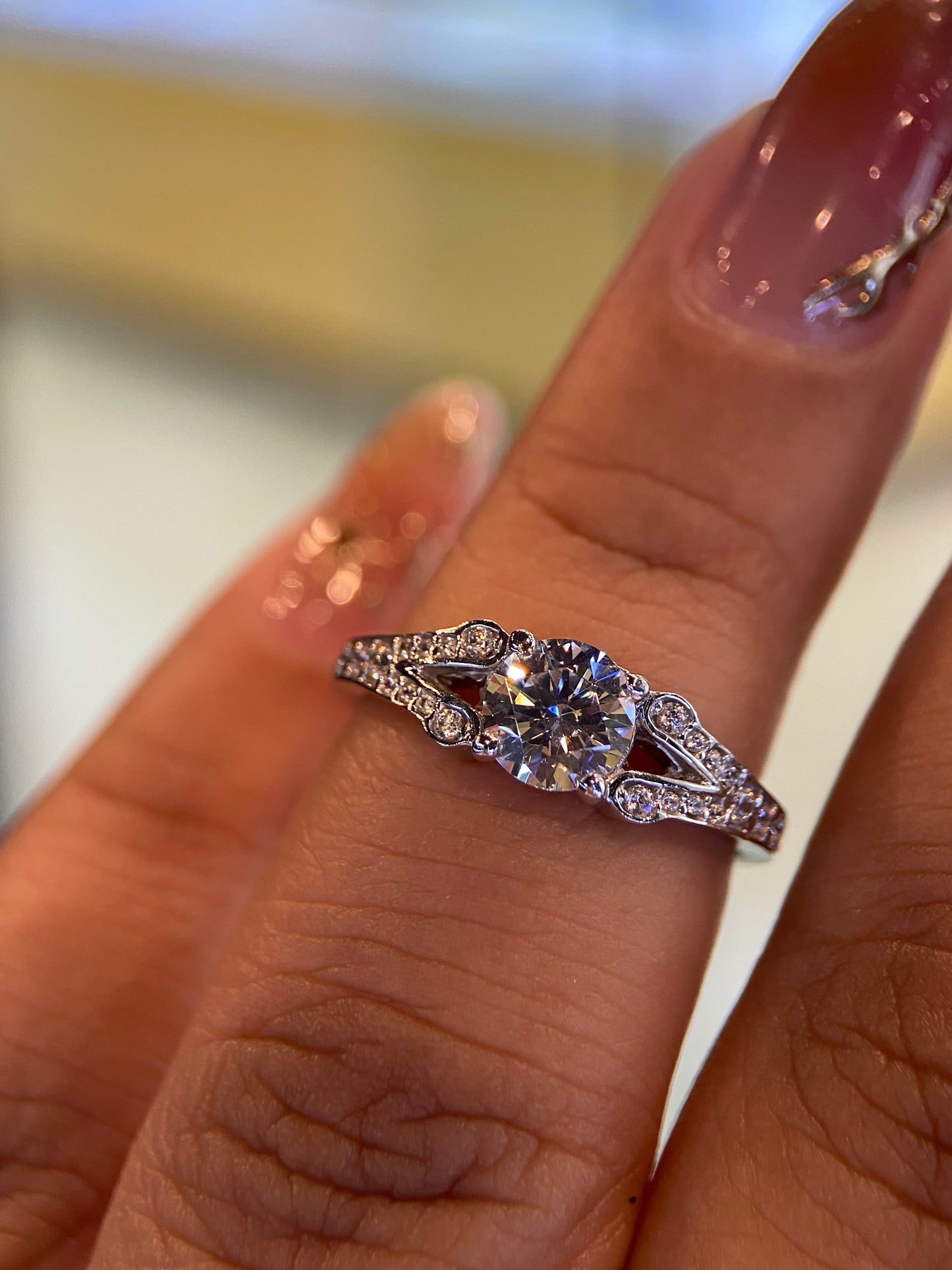 Anillo de compromiso en oro