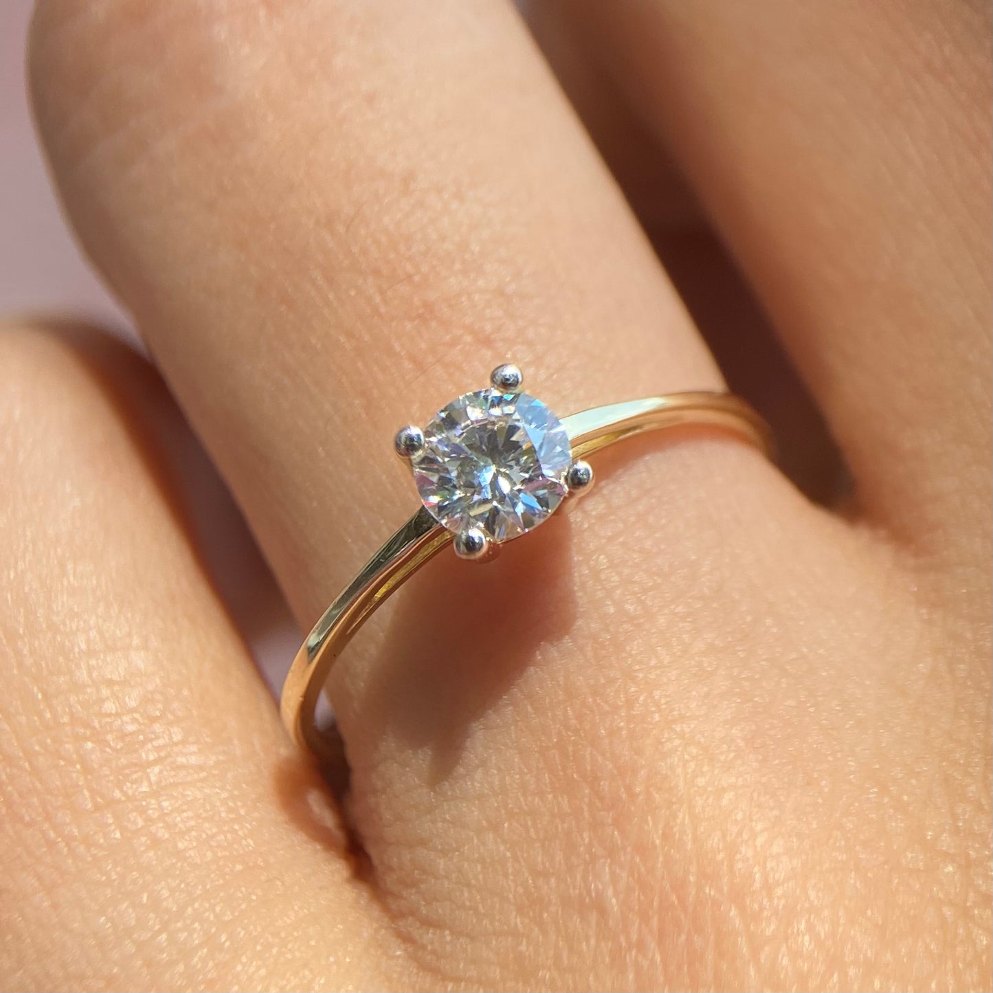 Anillo de compromiso en oro
