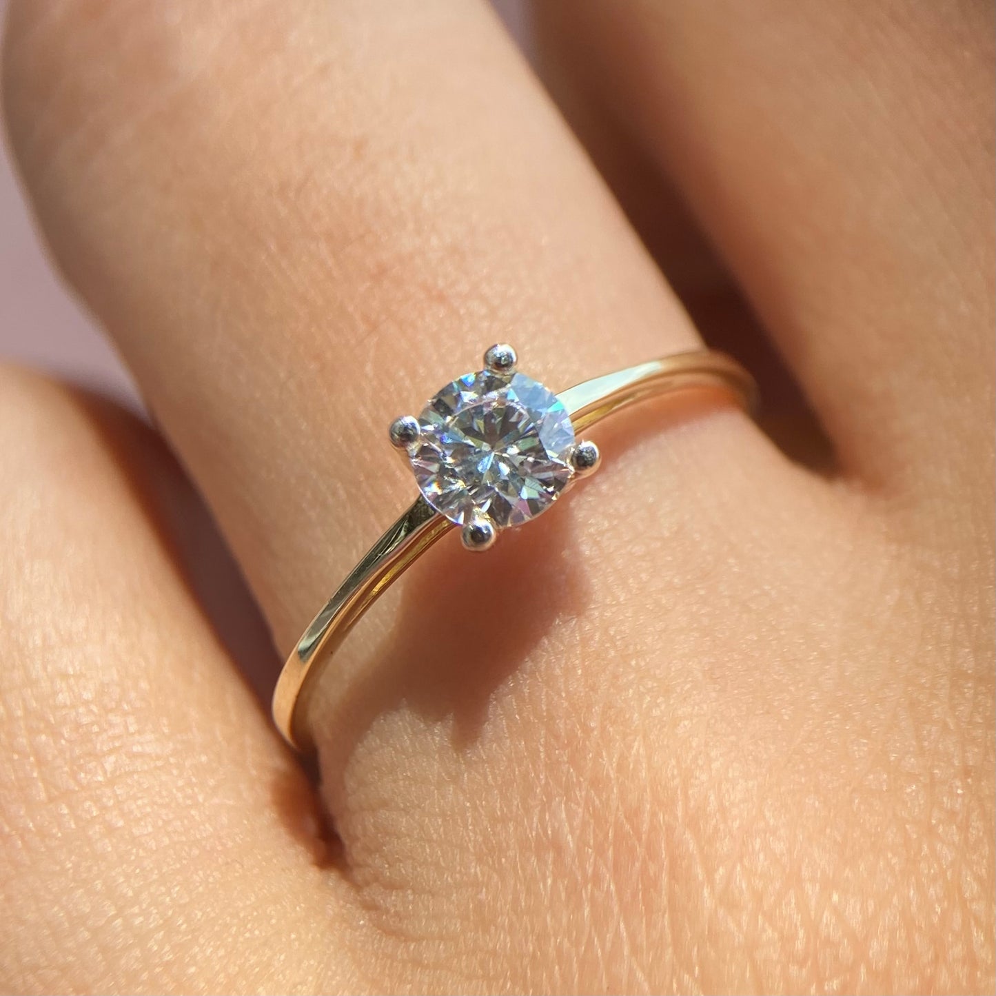 Anillo de compromiso en oro