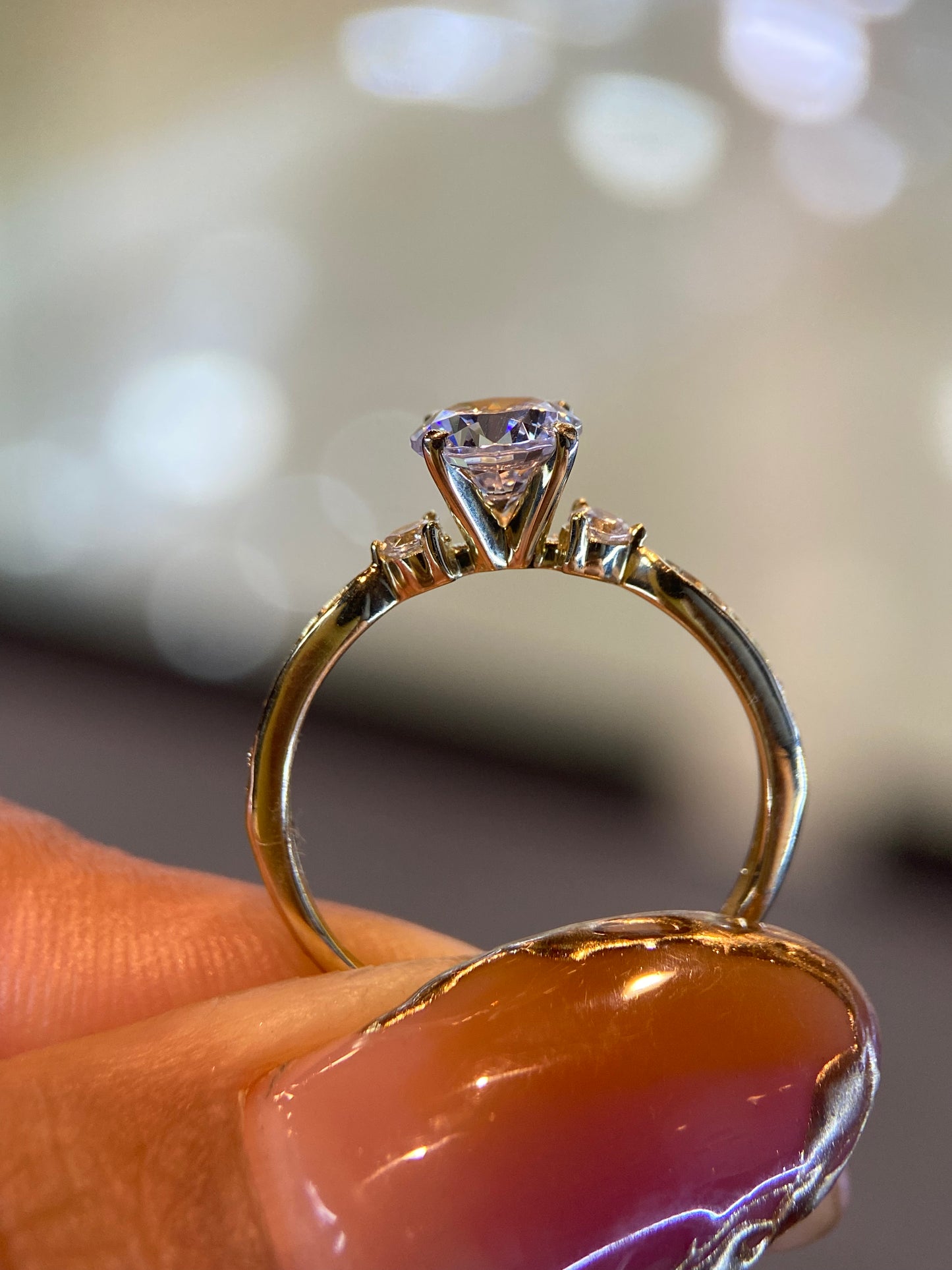 Anillo de compromiso en oro