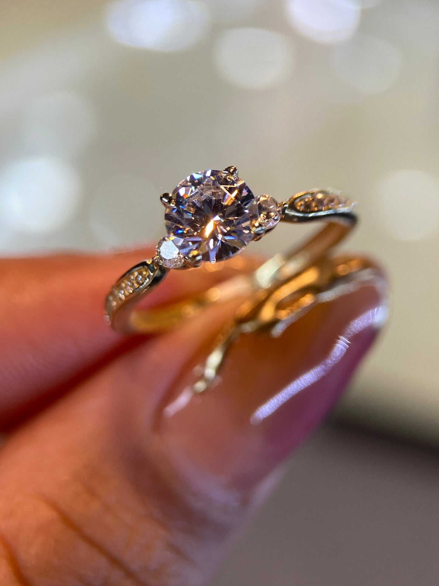 Anillo de compromiso en oro