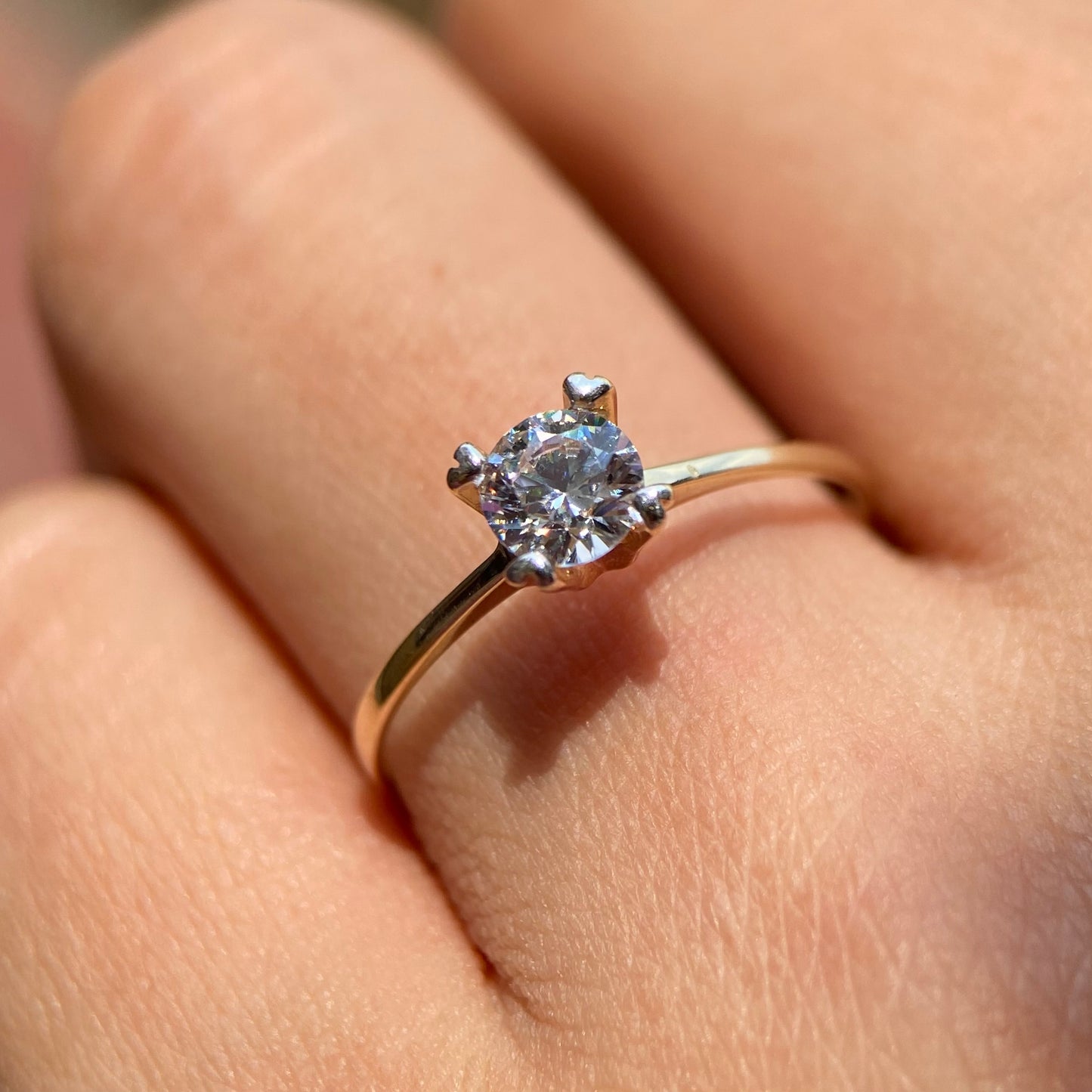 Anillo de compromiso en oro