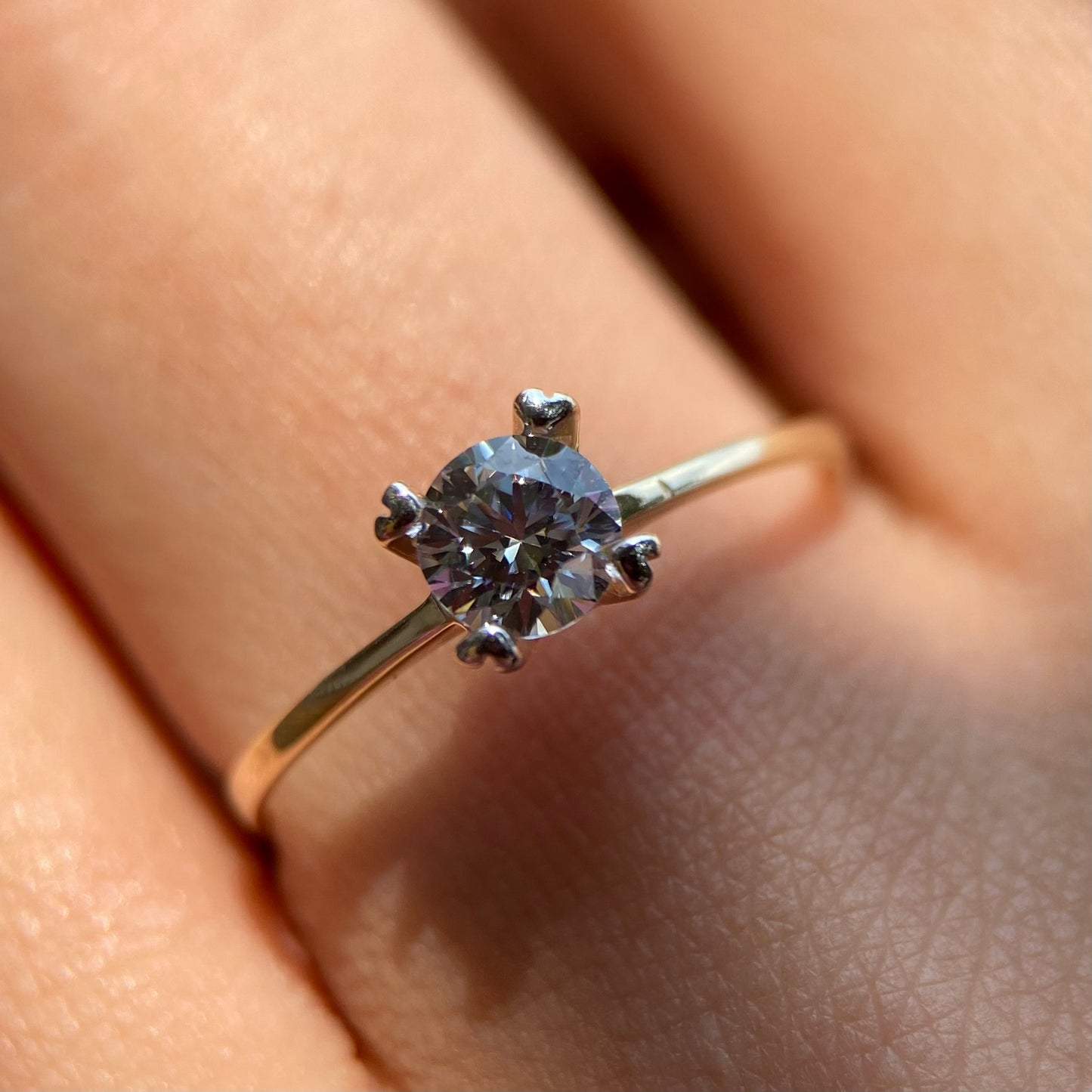 Anillo de compromiso en oro