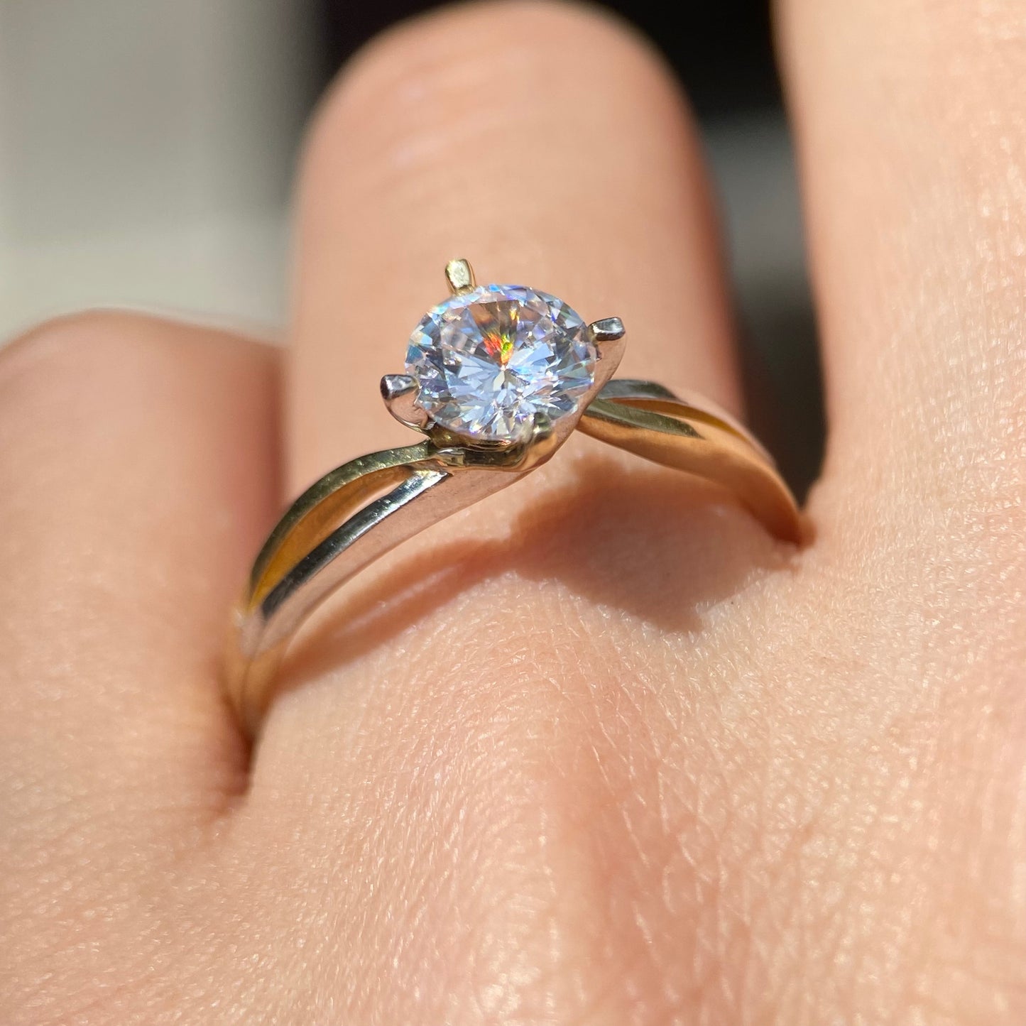 Anillo de compromiso en oro