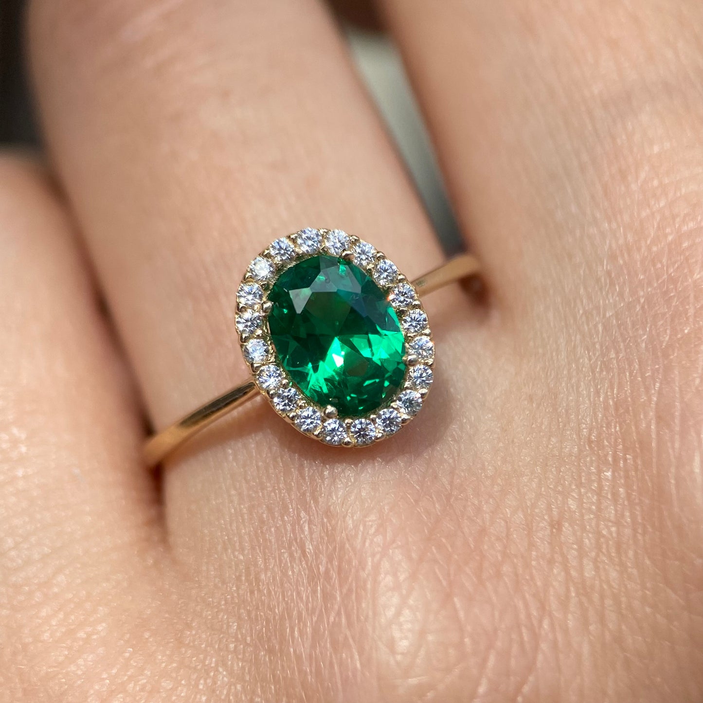 Anillo de compromiso en oro