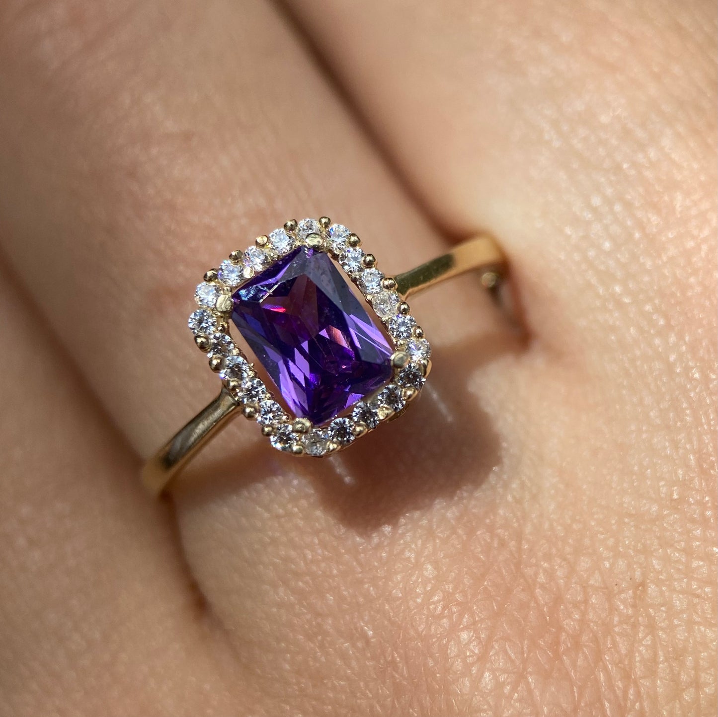 Anillo de compromiso en oro
