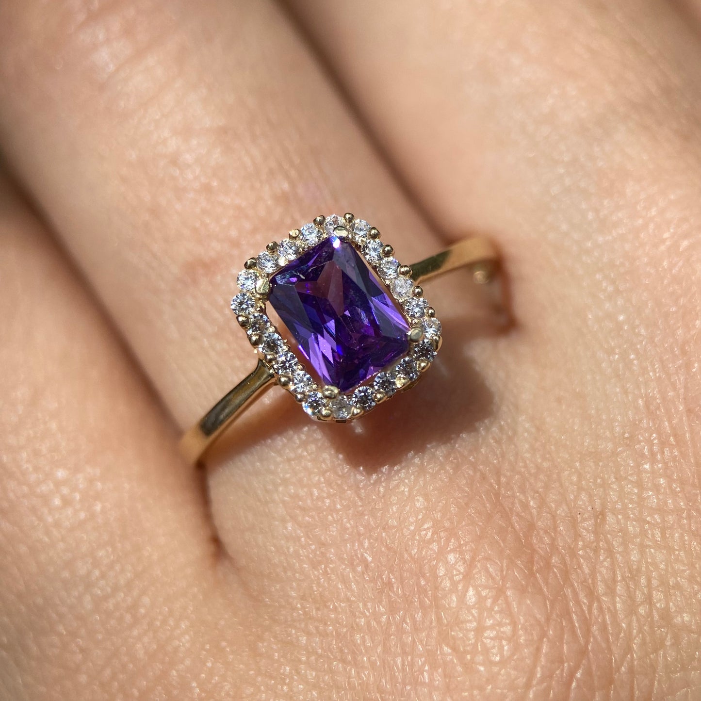 Anillo de compromiso en oro