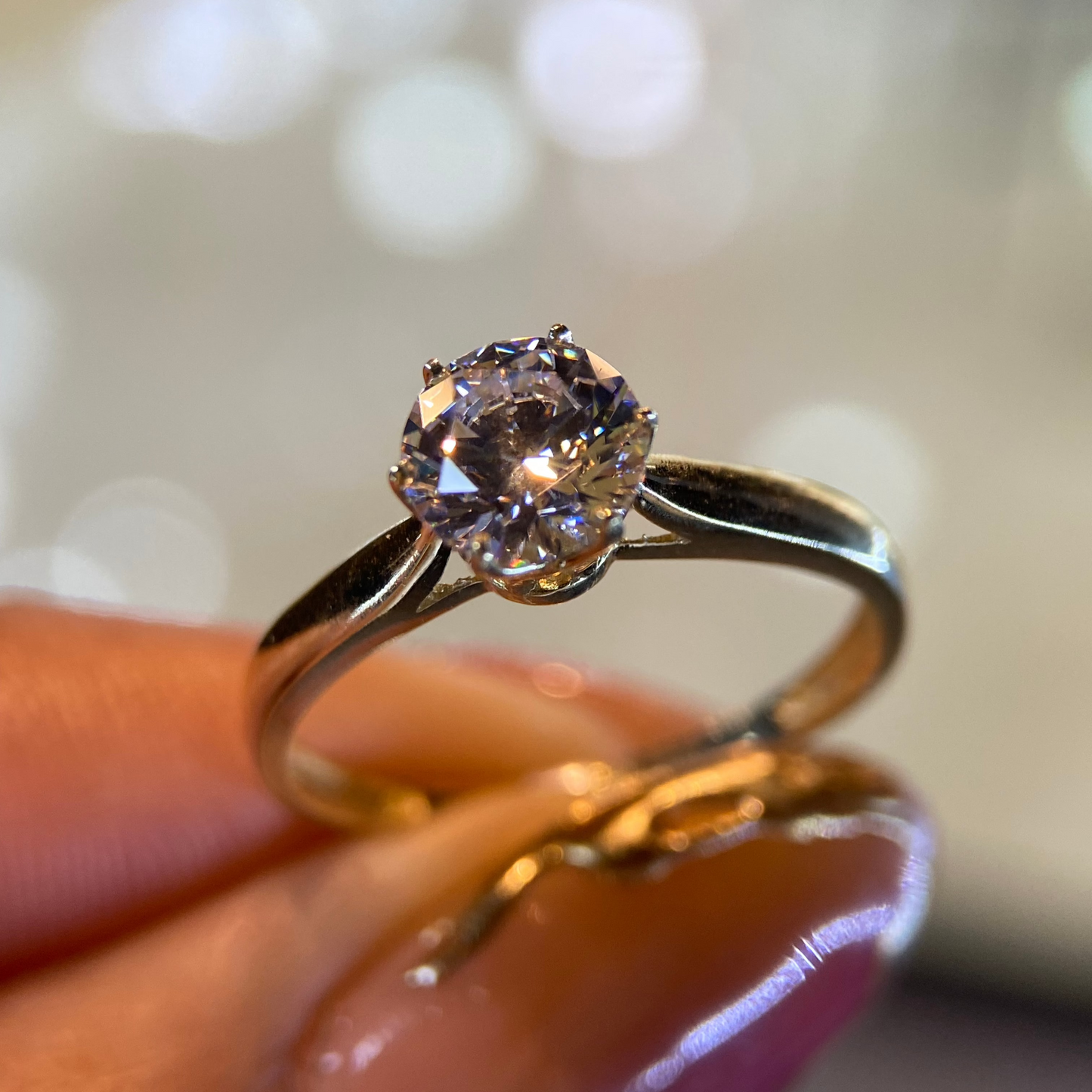 Anillo de compromiso en oro