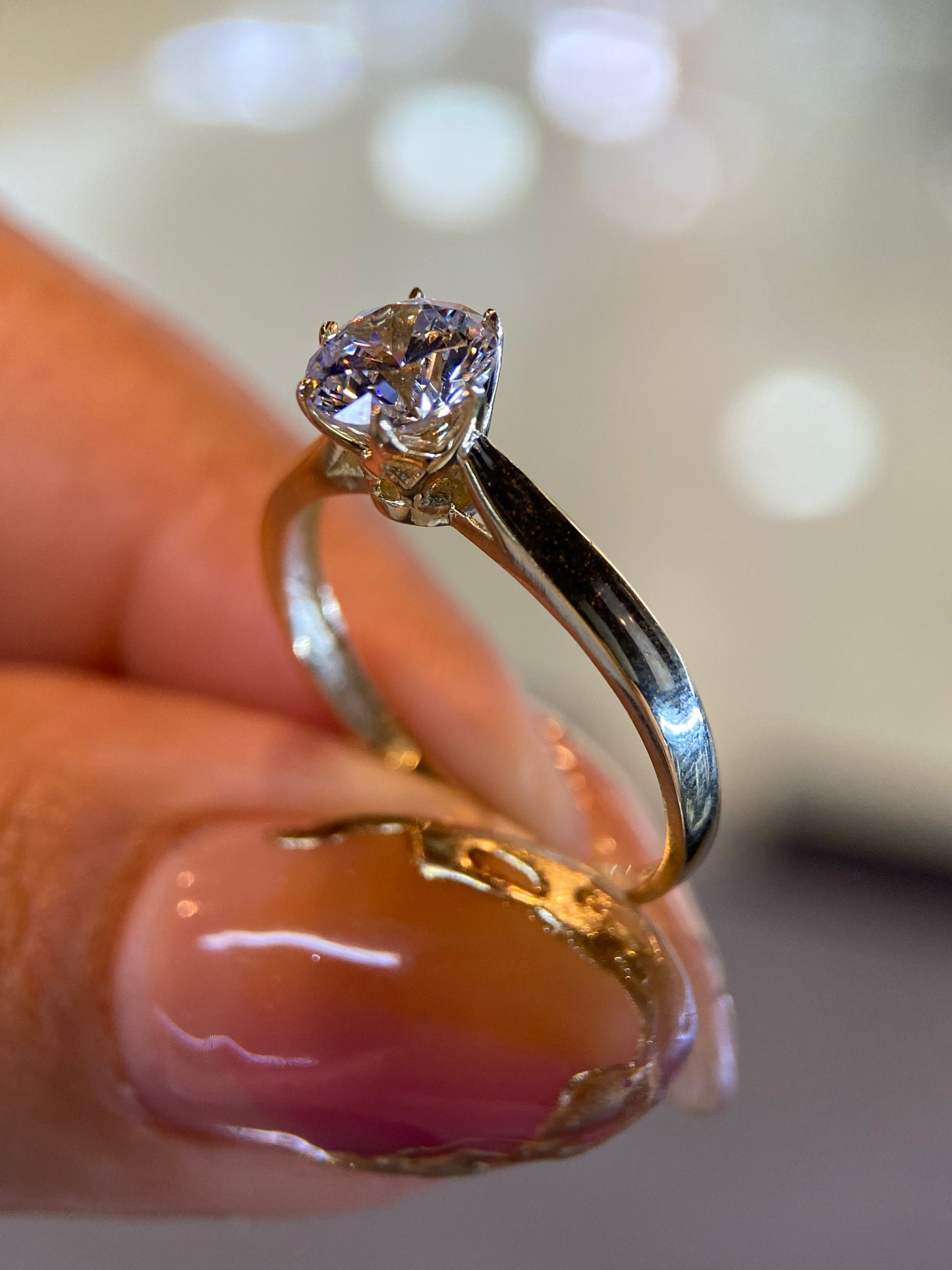 Anillo de compromiso en oro