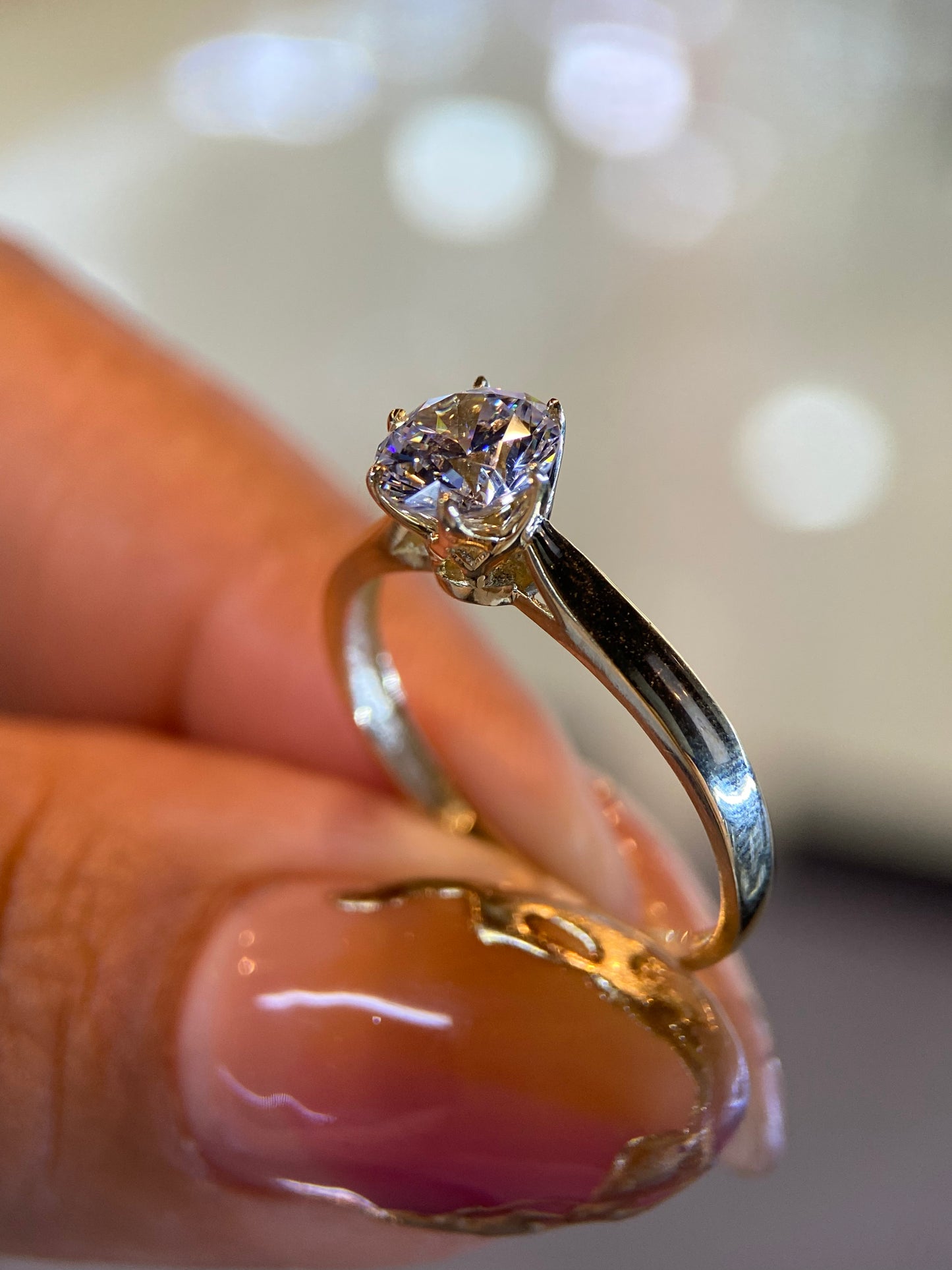 Anillo de compromiso en oro