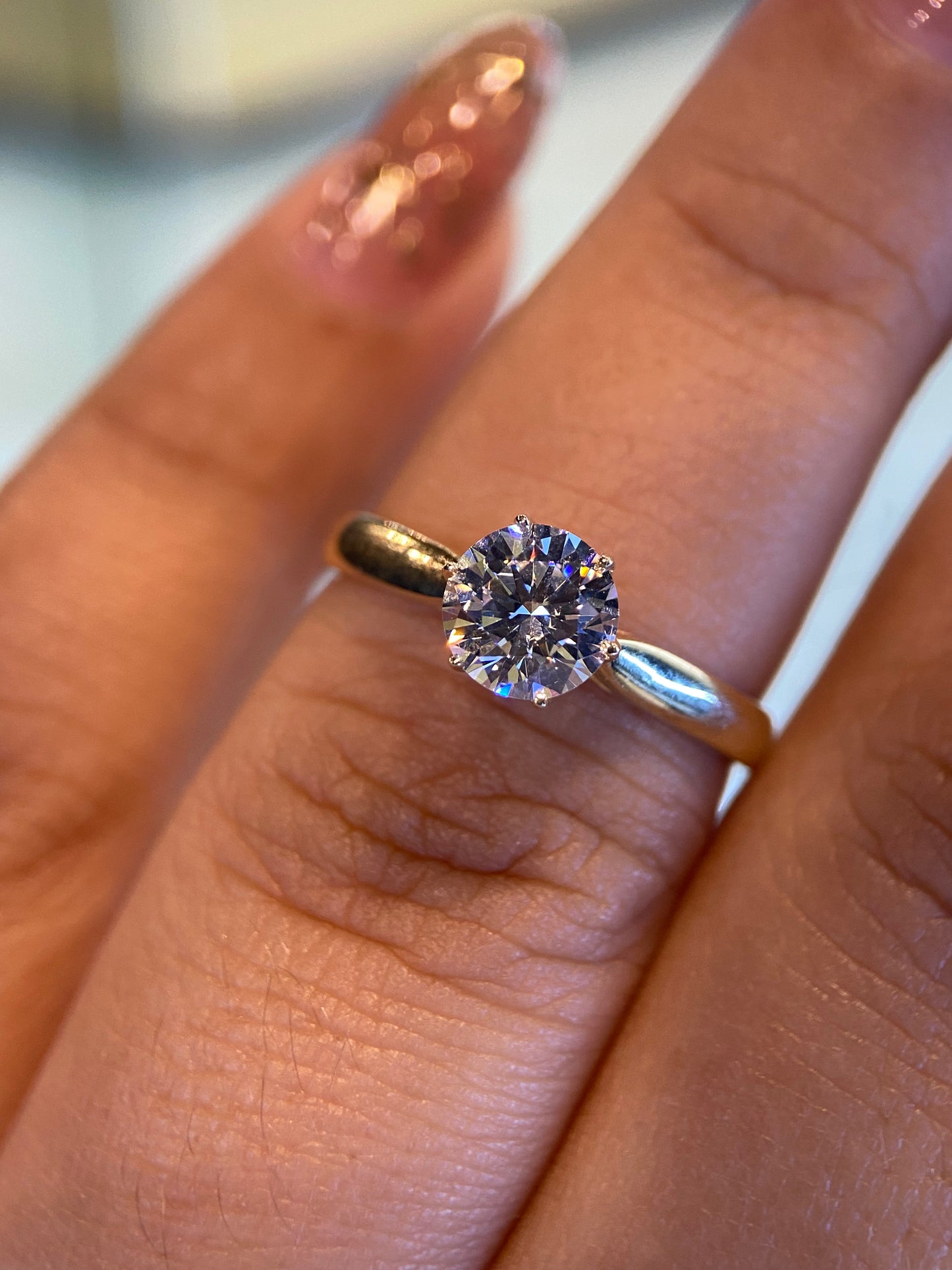 Anillo de compromiso en oro