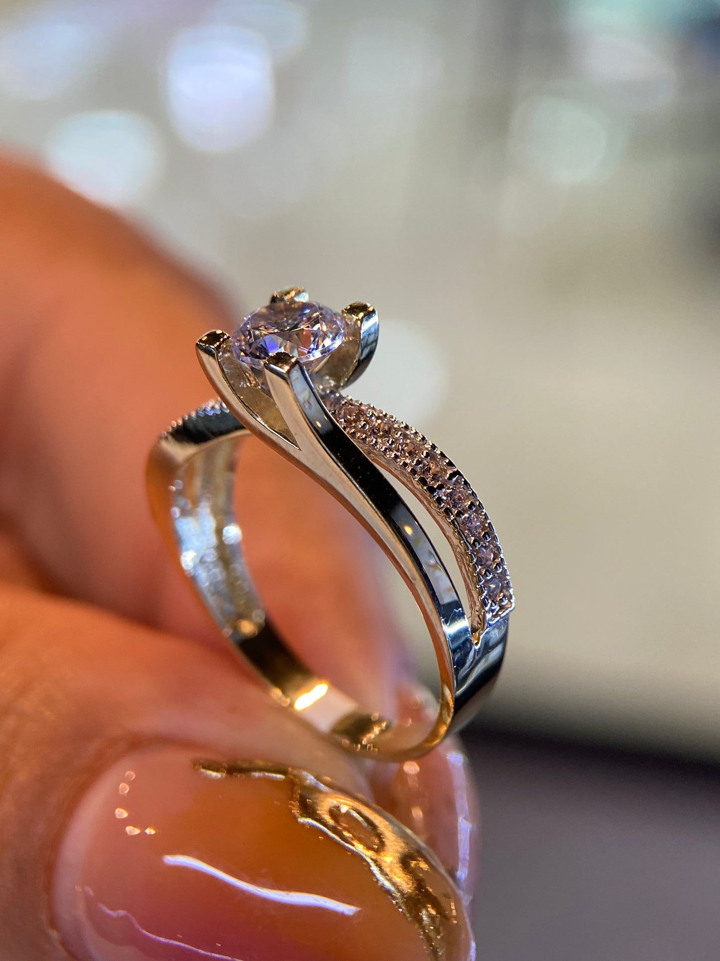 Anillo de compromiso en oro