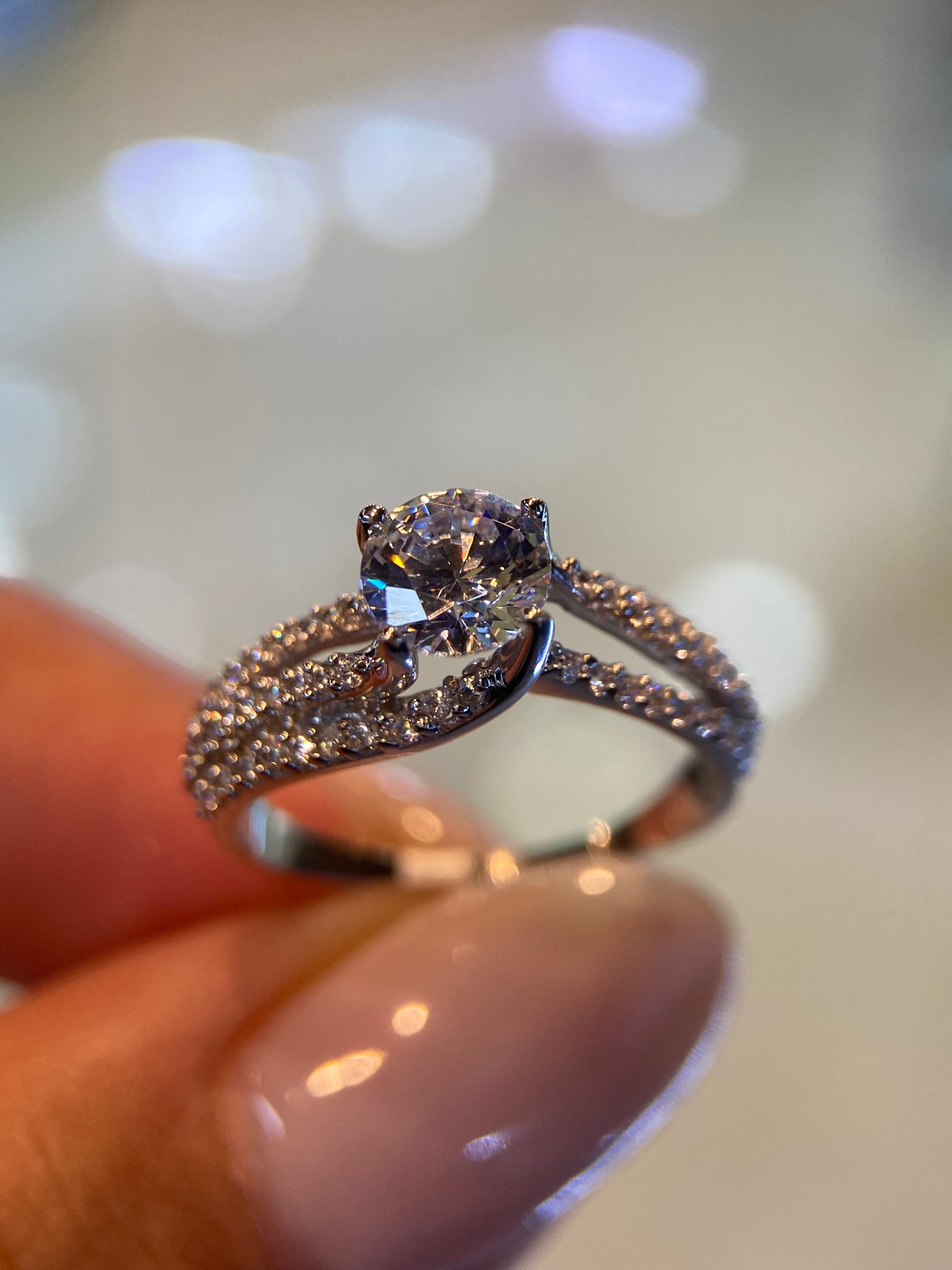 Anillo de compromiso en oro