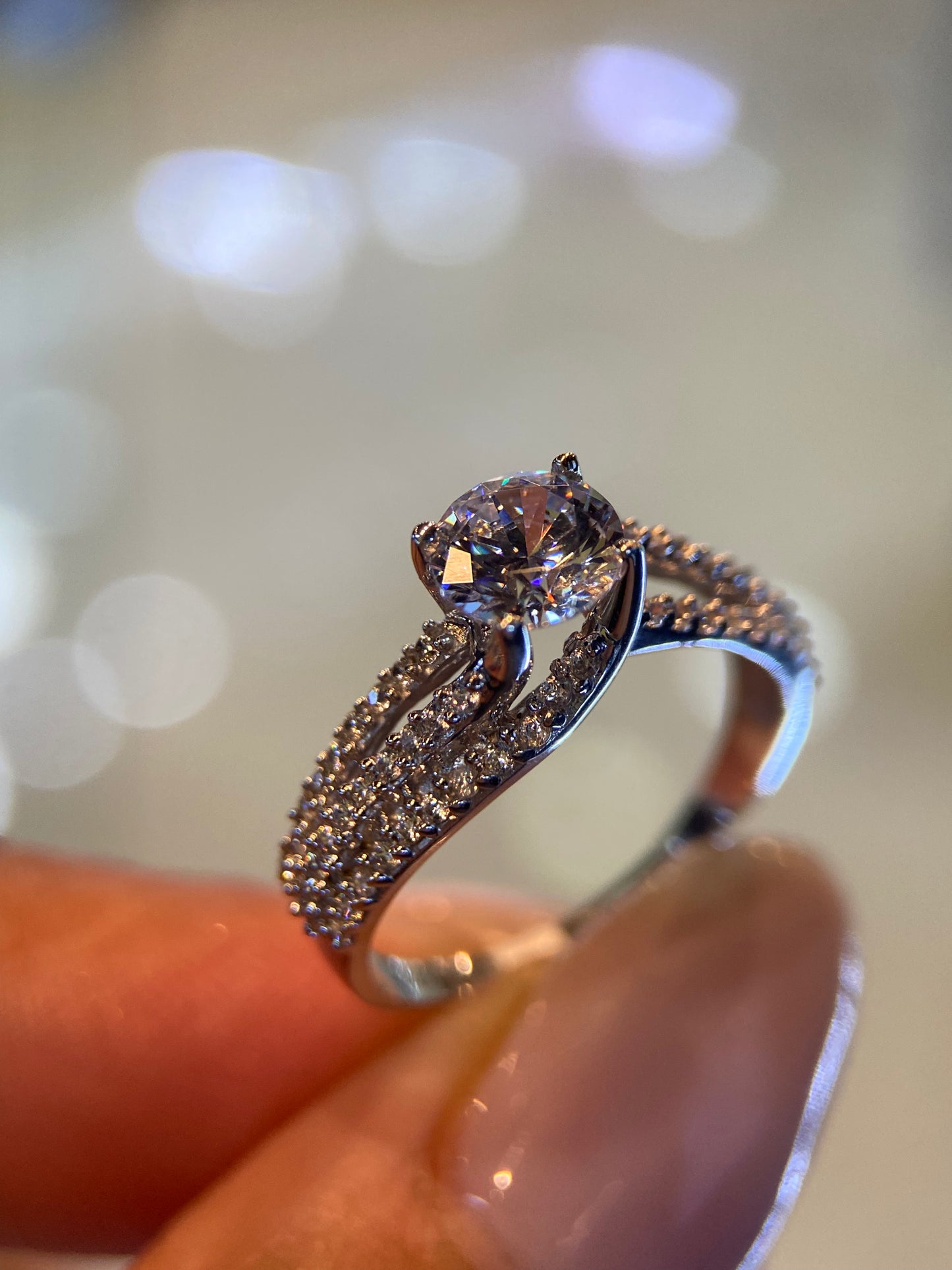 Anillo de compromiso en oro
