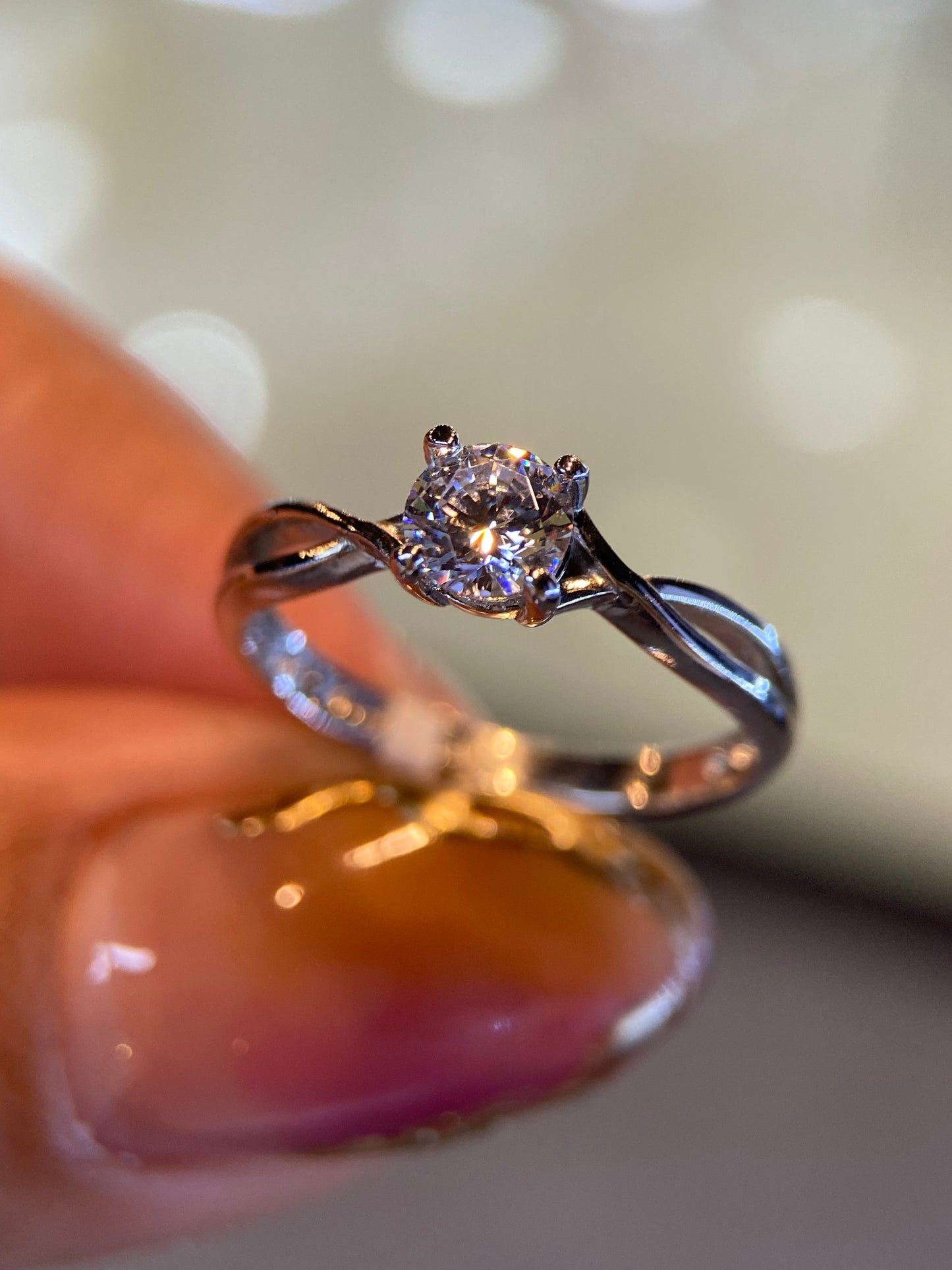 Anillo de compromiso en oro