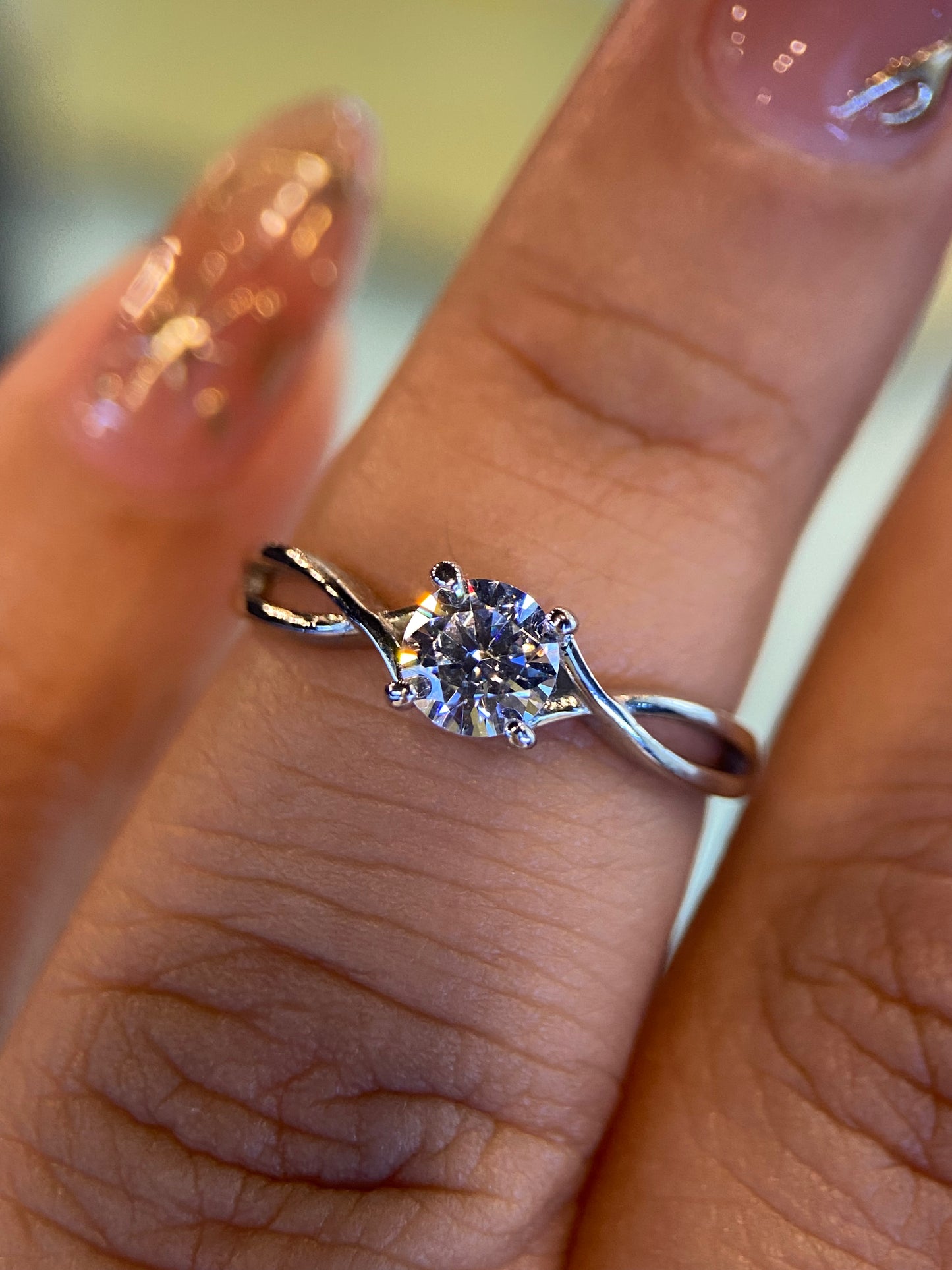 Anillo de compromiso en oro