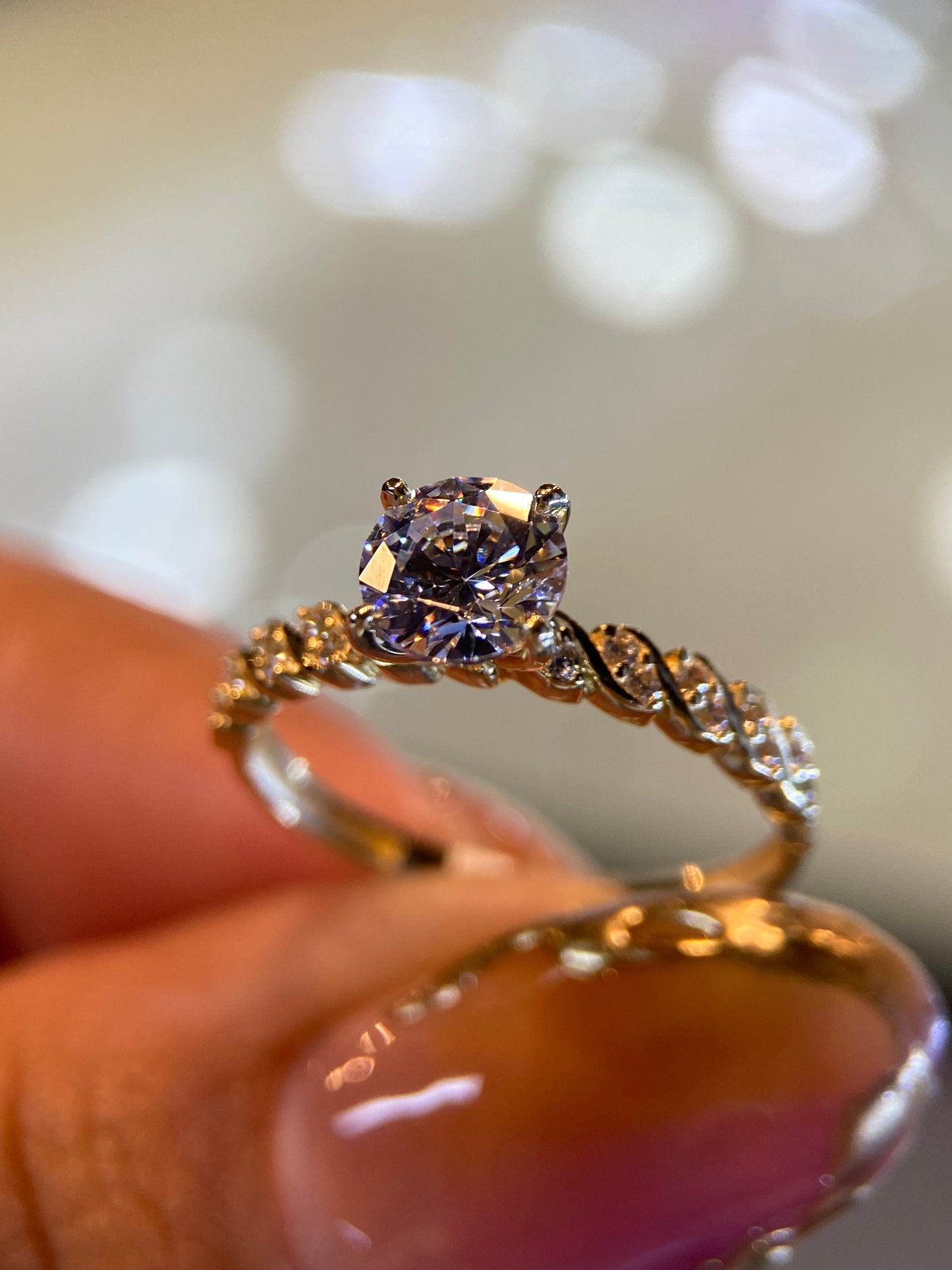 Anillo de compromiso en oro