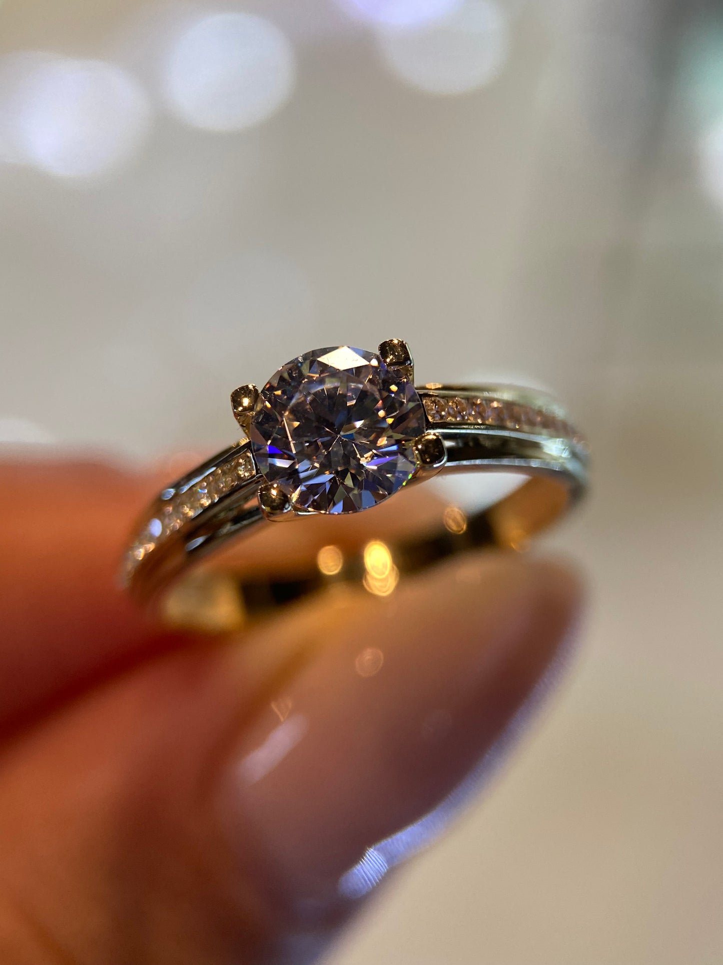 Anillo Ginevra en oro