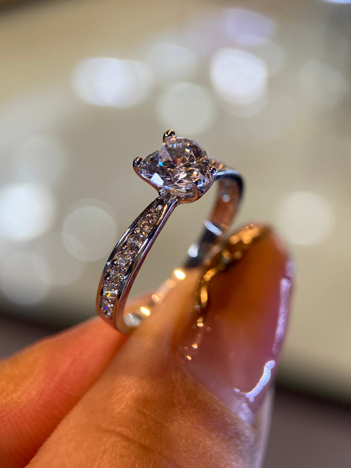 Anillo de compromiso en oro