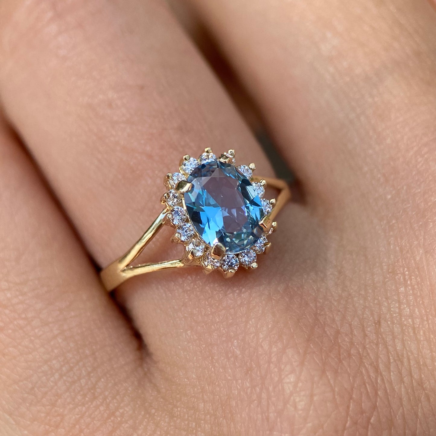 Anillo de compromiso en oro