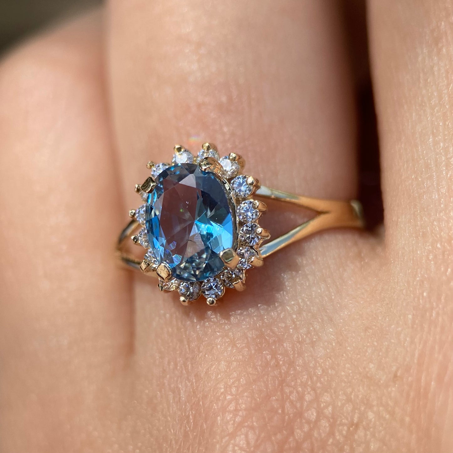 Anillo de compromiso en oro