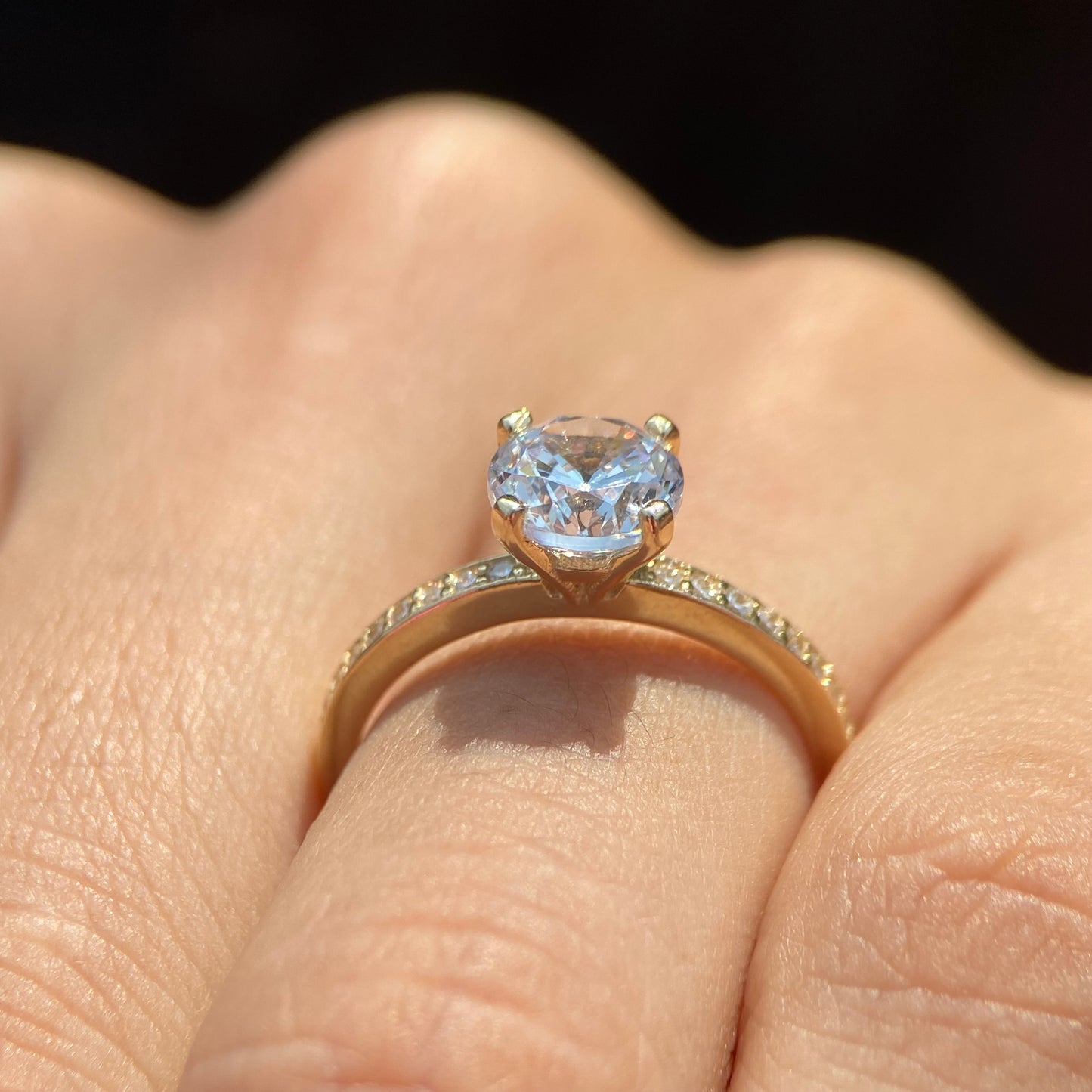 Anillo de compromiso en oro