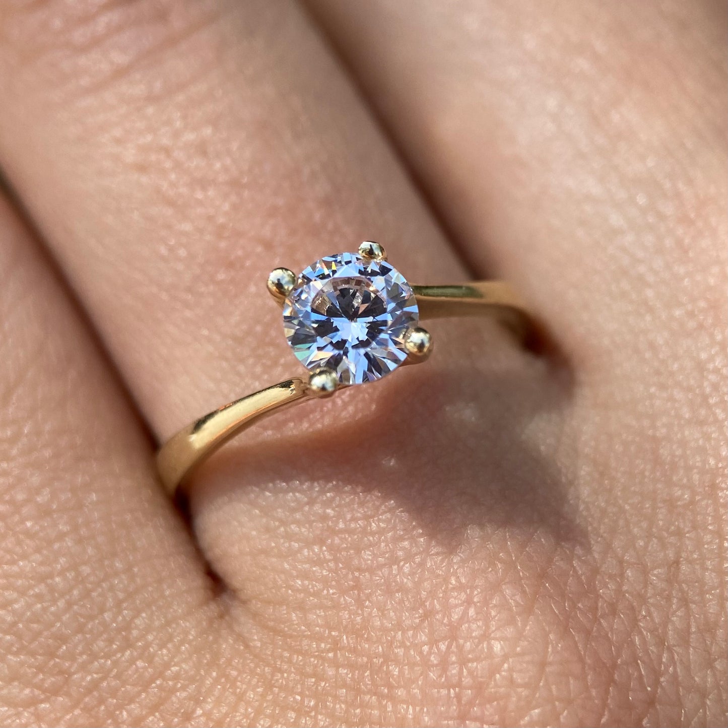 Anillo de compromiso en oro