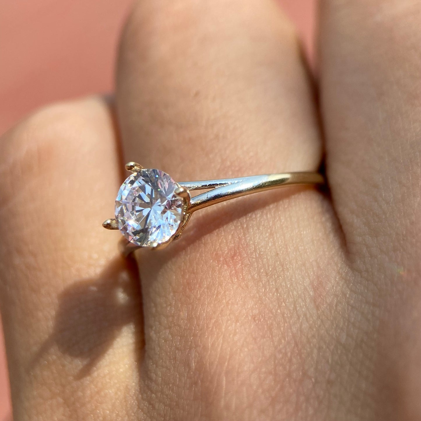 Anillo de compromiso en oro