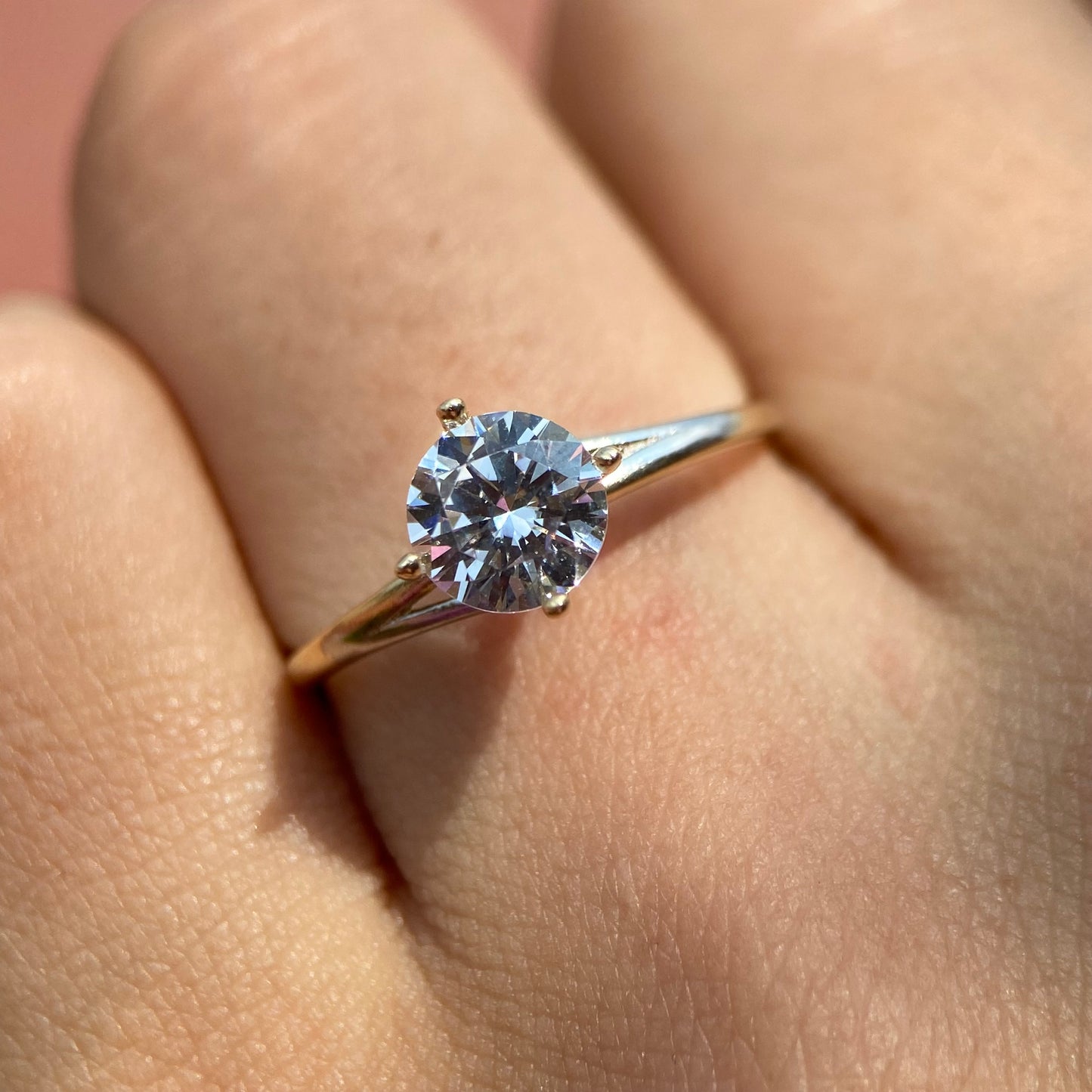 Anillo de compromiso en oro