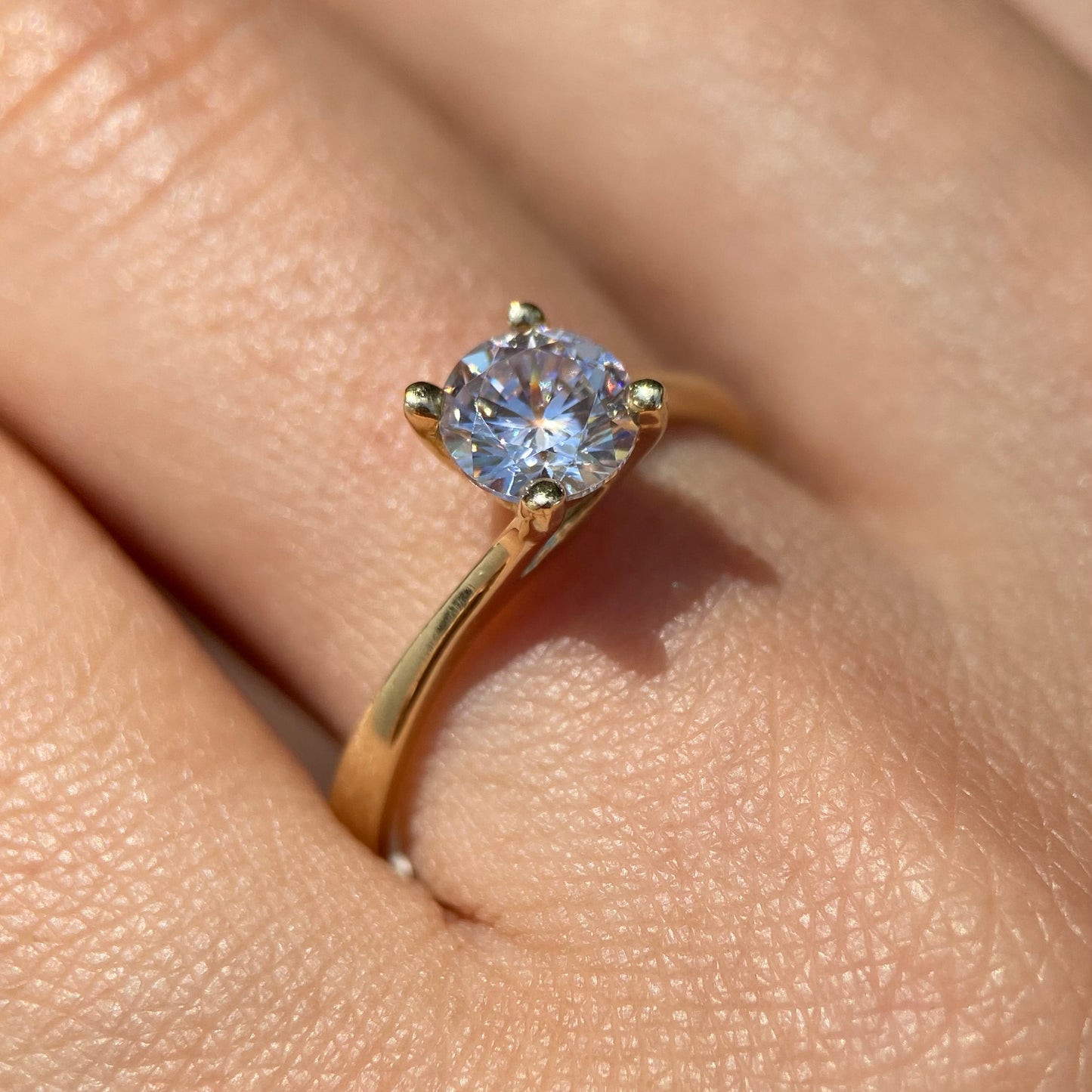 Anillo de compromiso en oro