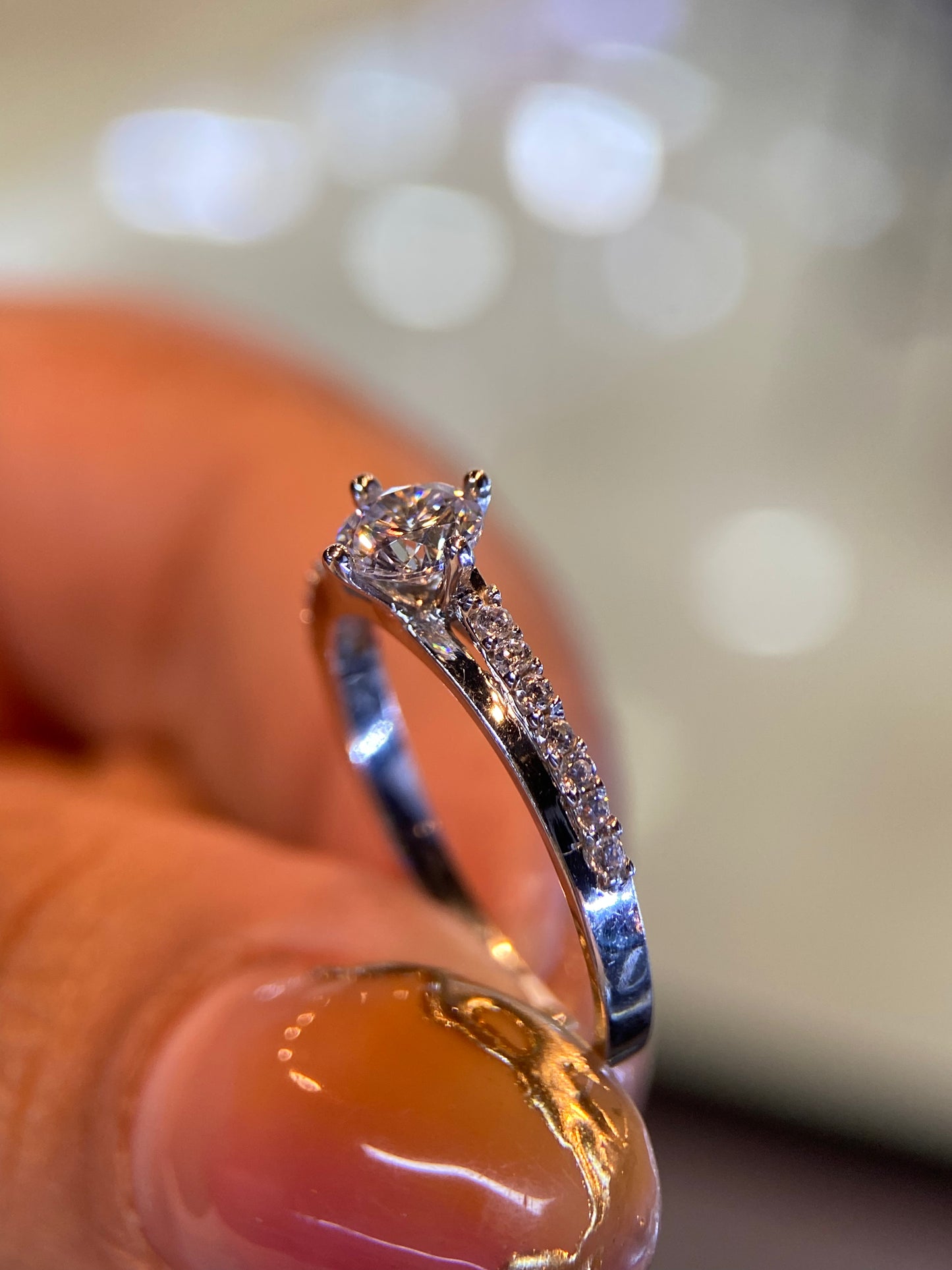Anillo de compromiso en oro