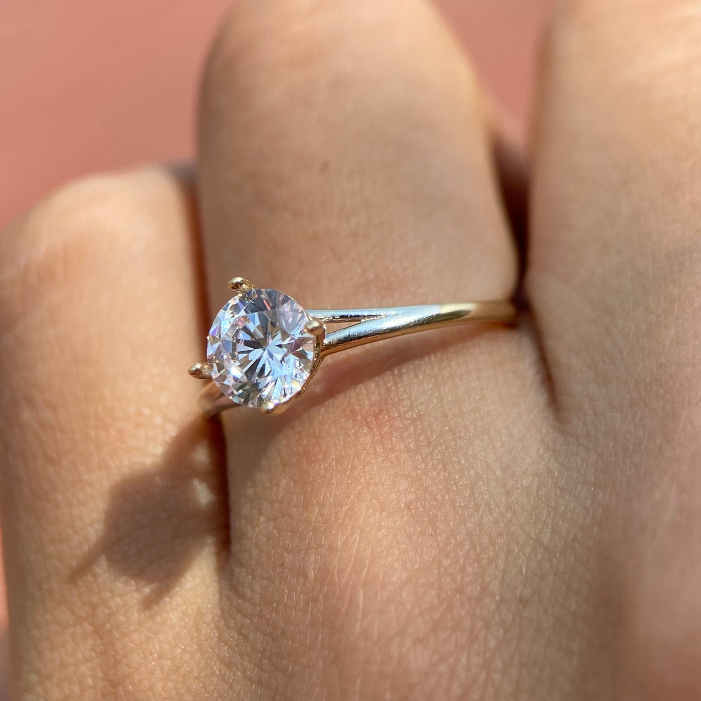 Anillo de compromiso en oro