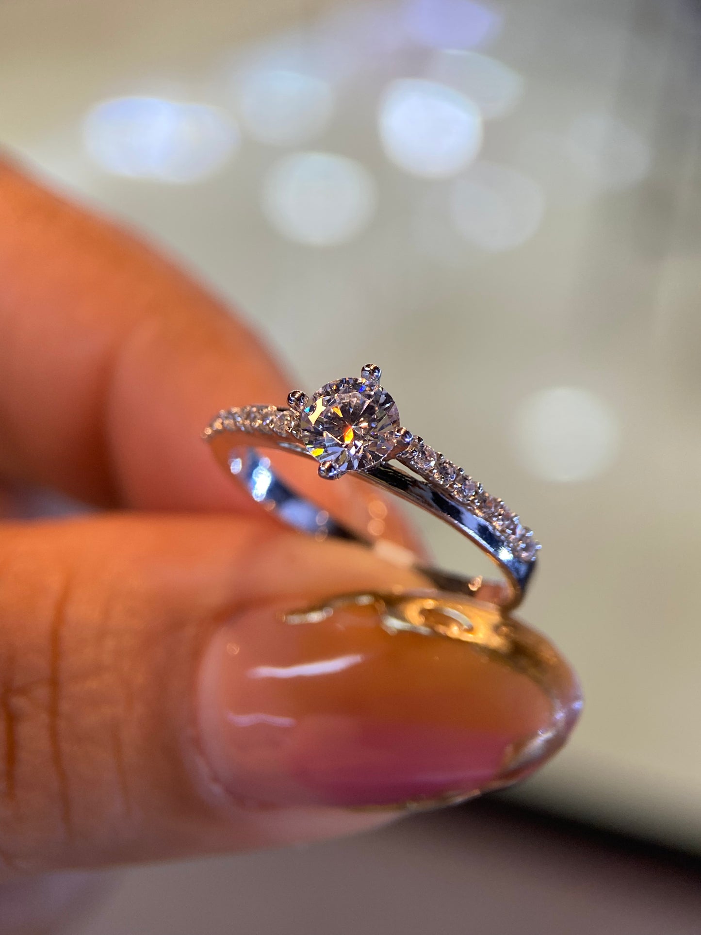 Anillo de compromiso en oro