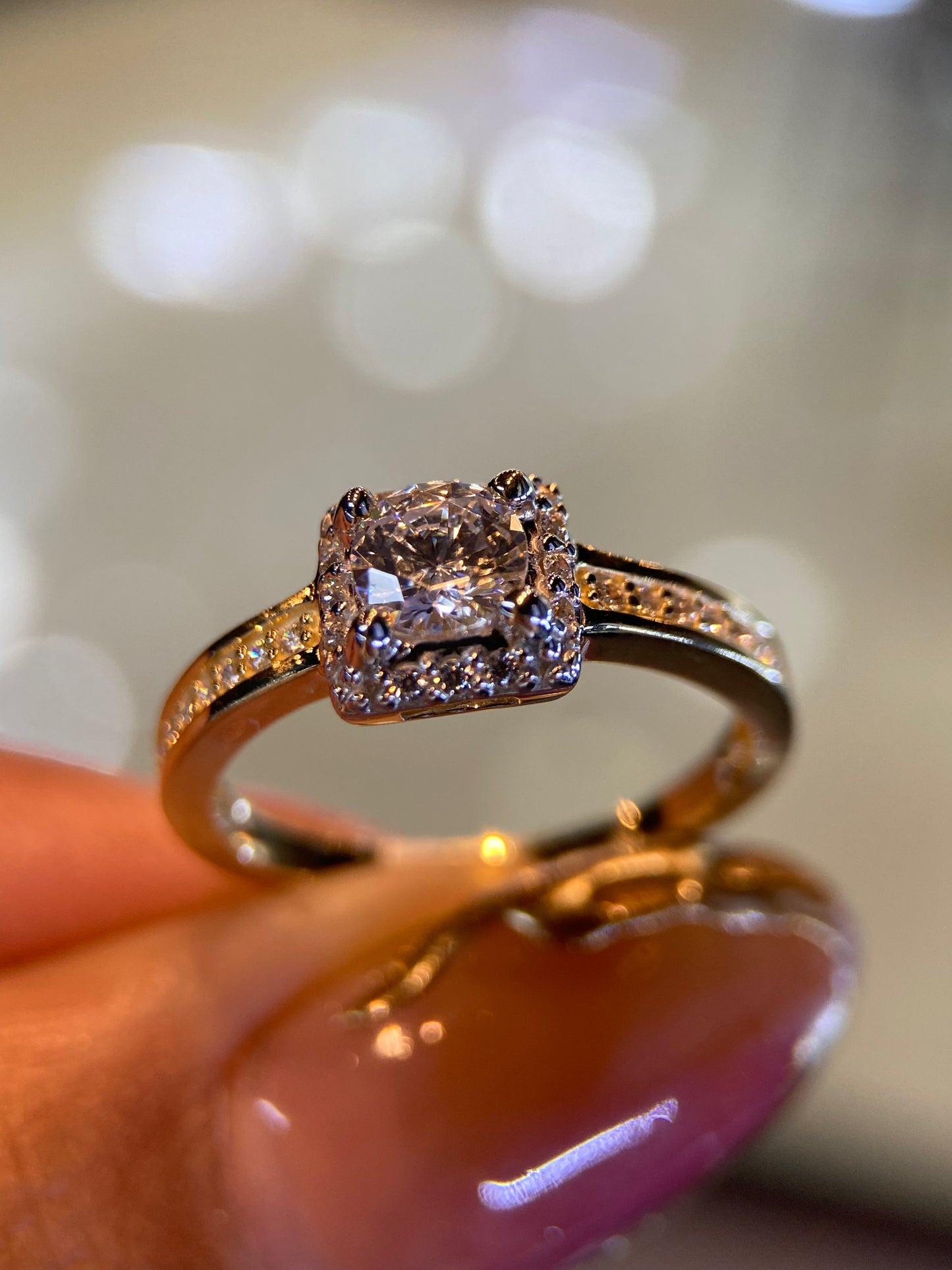 Anillo de compromiso en oro