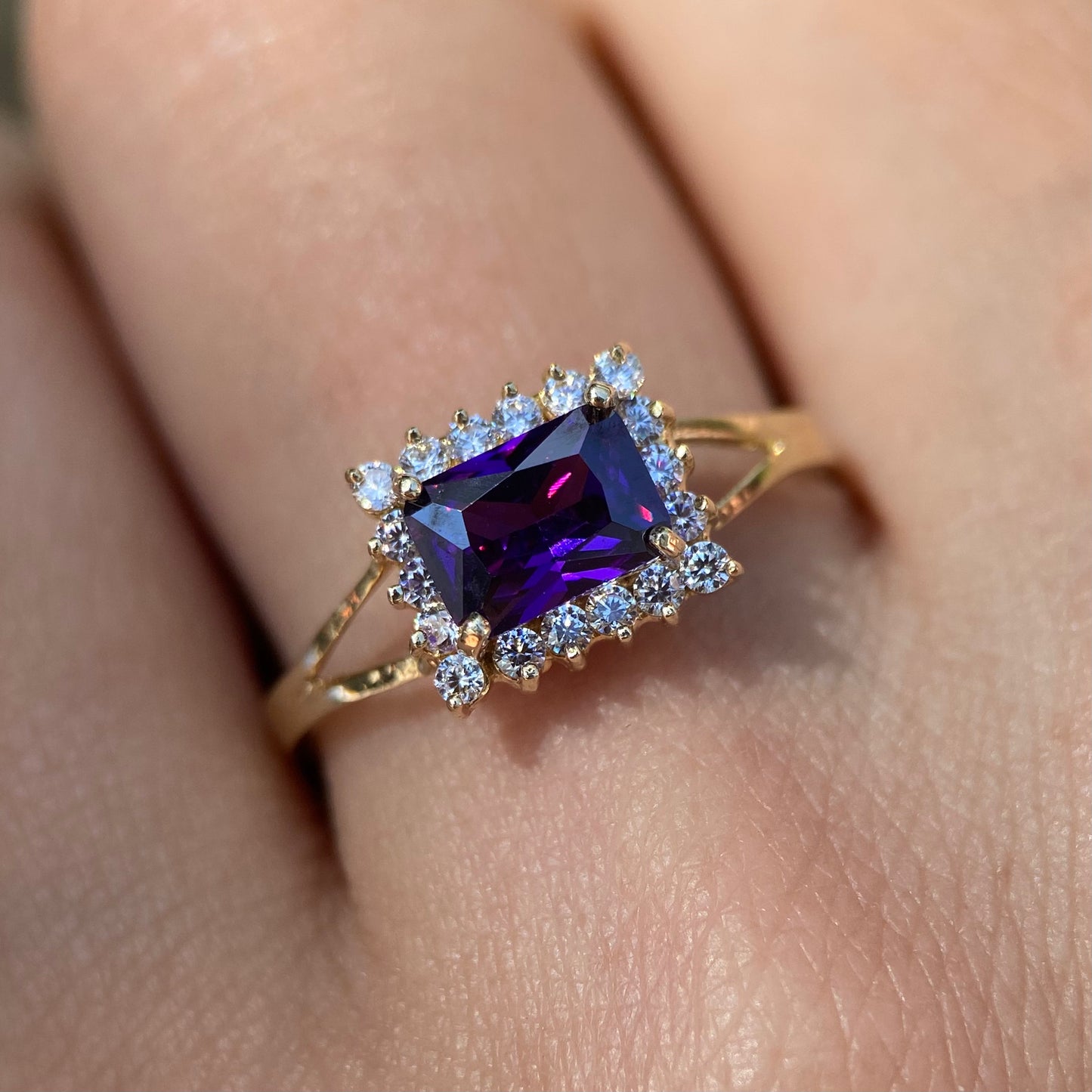 Anillo de compromiso en oro