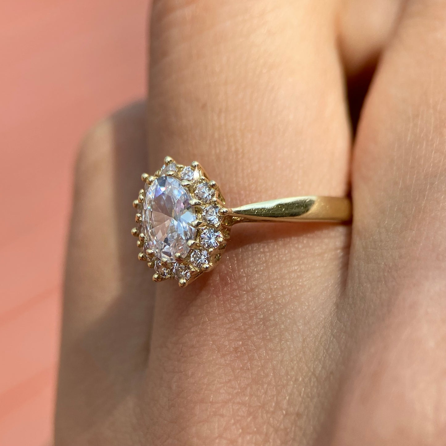 Anillo de compromiso en oro