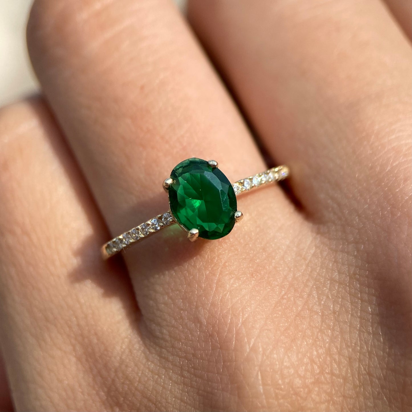 Anillo de compromiso en oro
