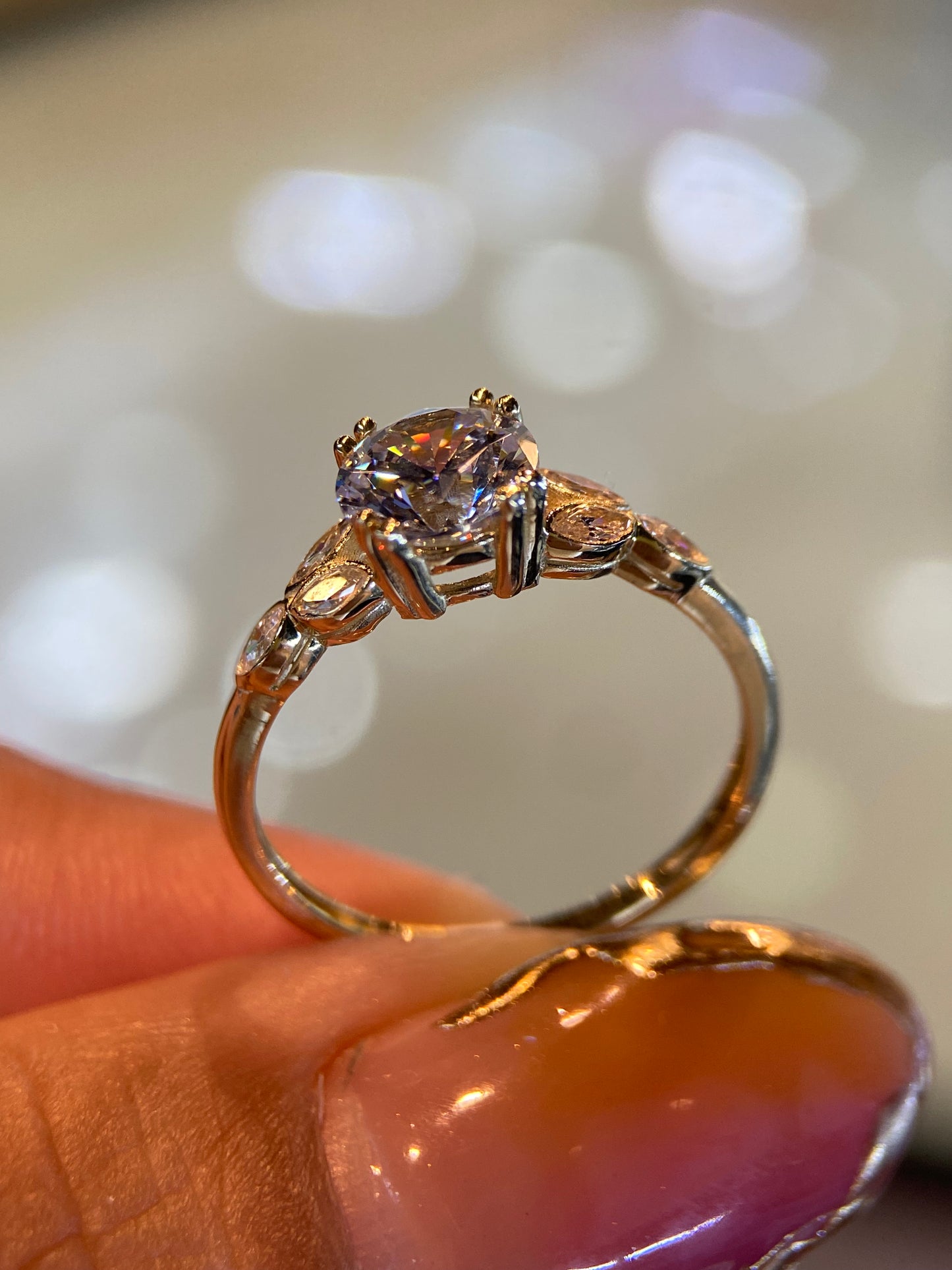 Anillo de compromiso en oro