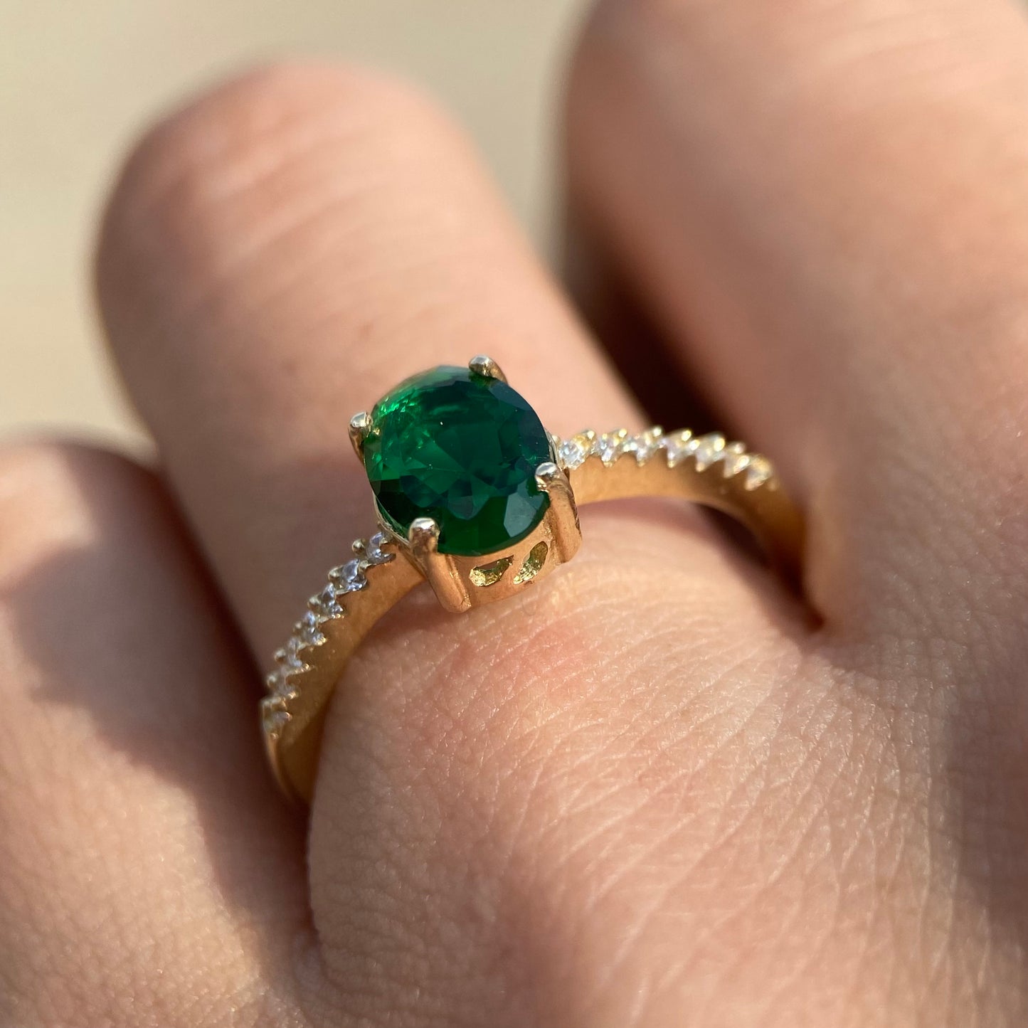 Anillo de compromiso en oro