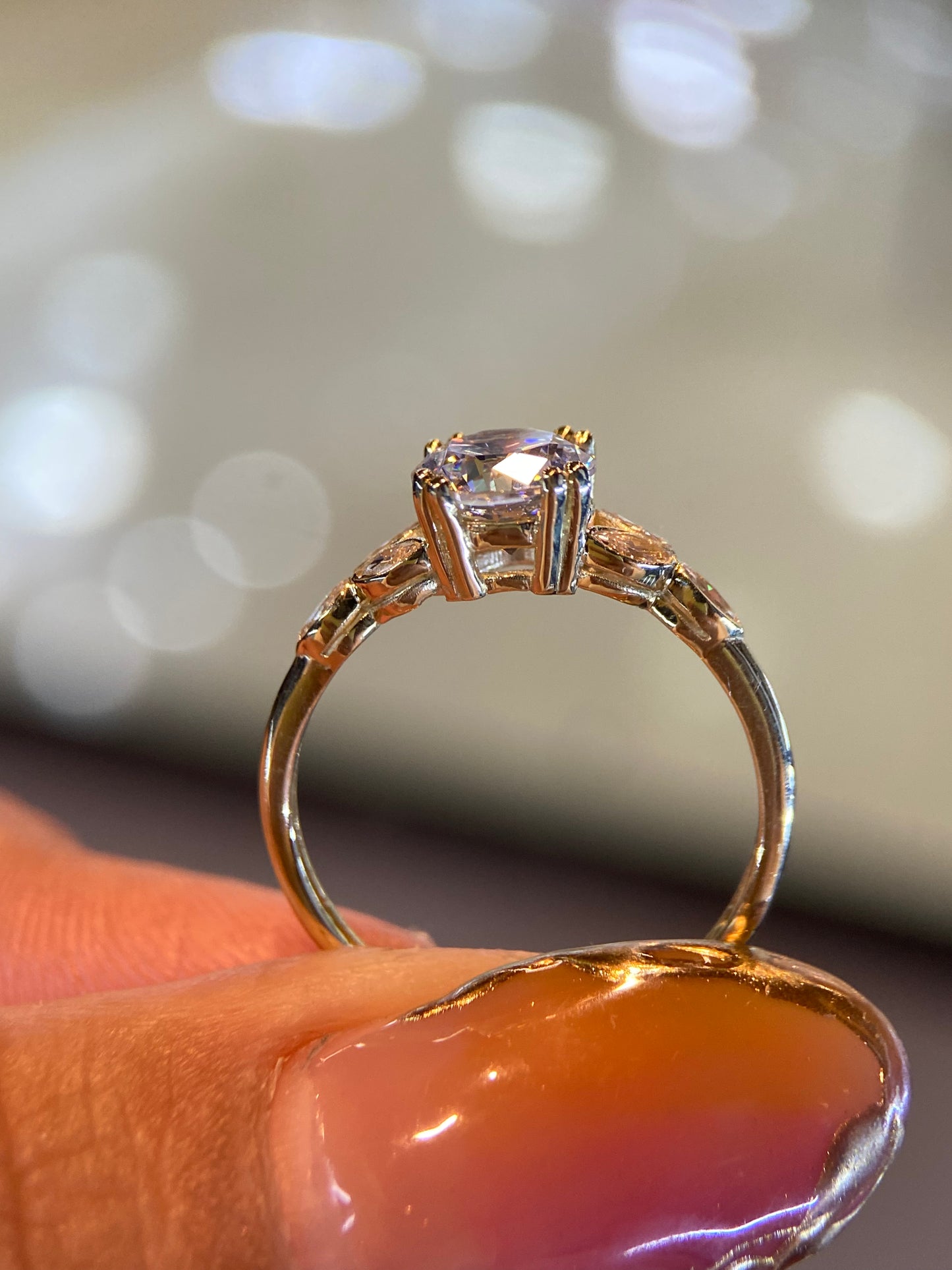 Anillo de compromiso en oro