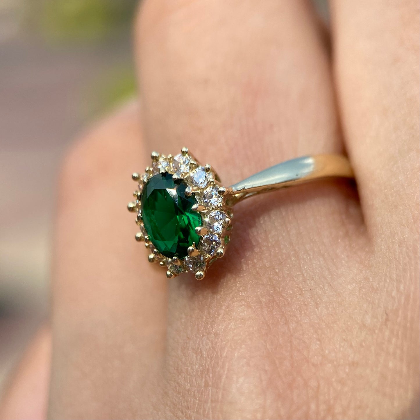 Anillo de compromiso en oro