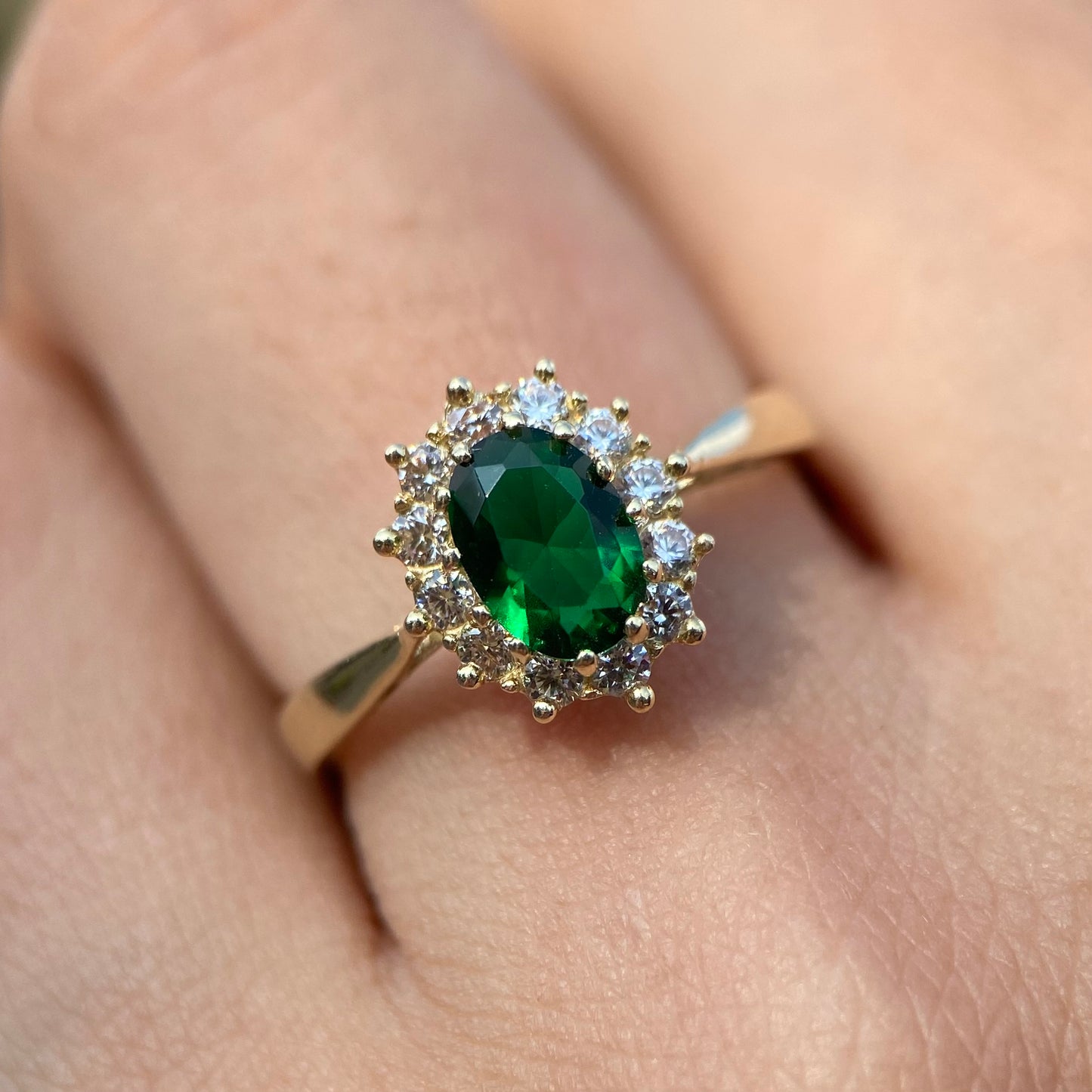 Anillo de compromiso en oro
