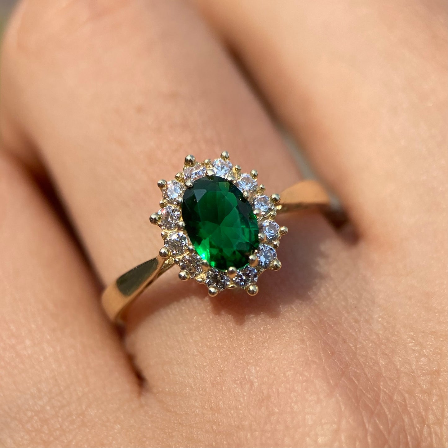 Anillo de compromiso en oro
